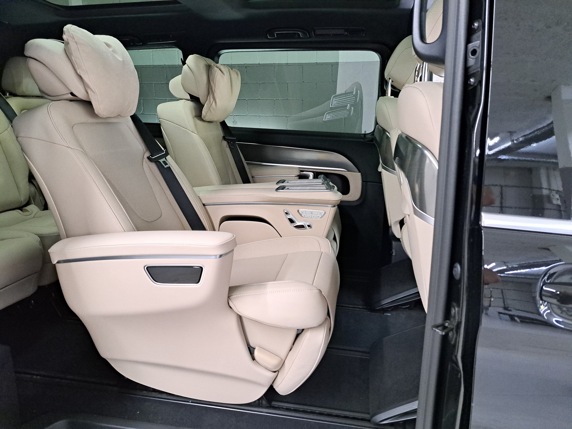 MERCEDES-BENZ V 300 d 4MATIC EXCLUSIVE 3200mm L-image-13