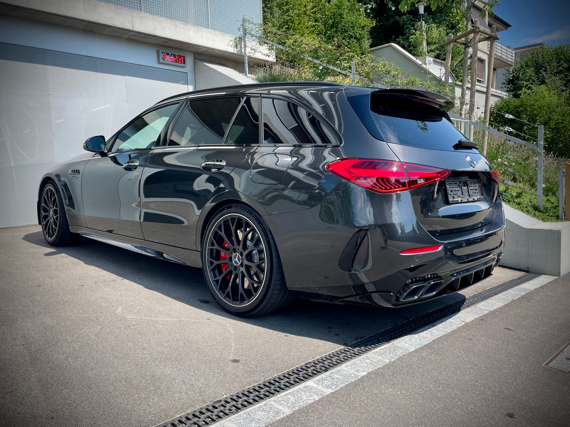 MERCEDES-BENZ C 63 AMG S E Performance-image-2