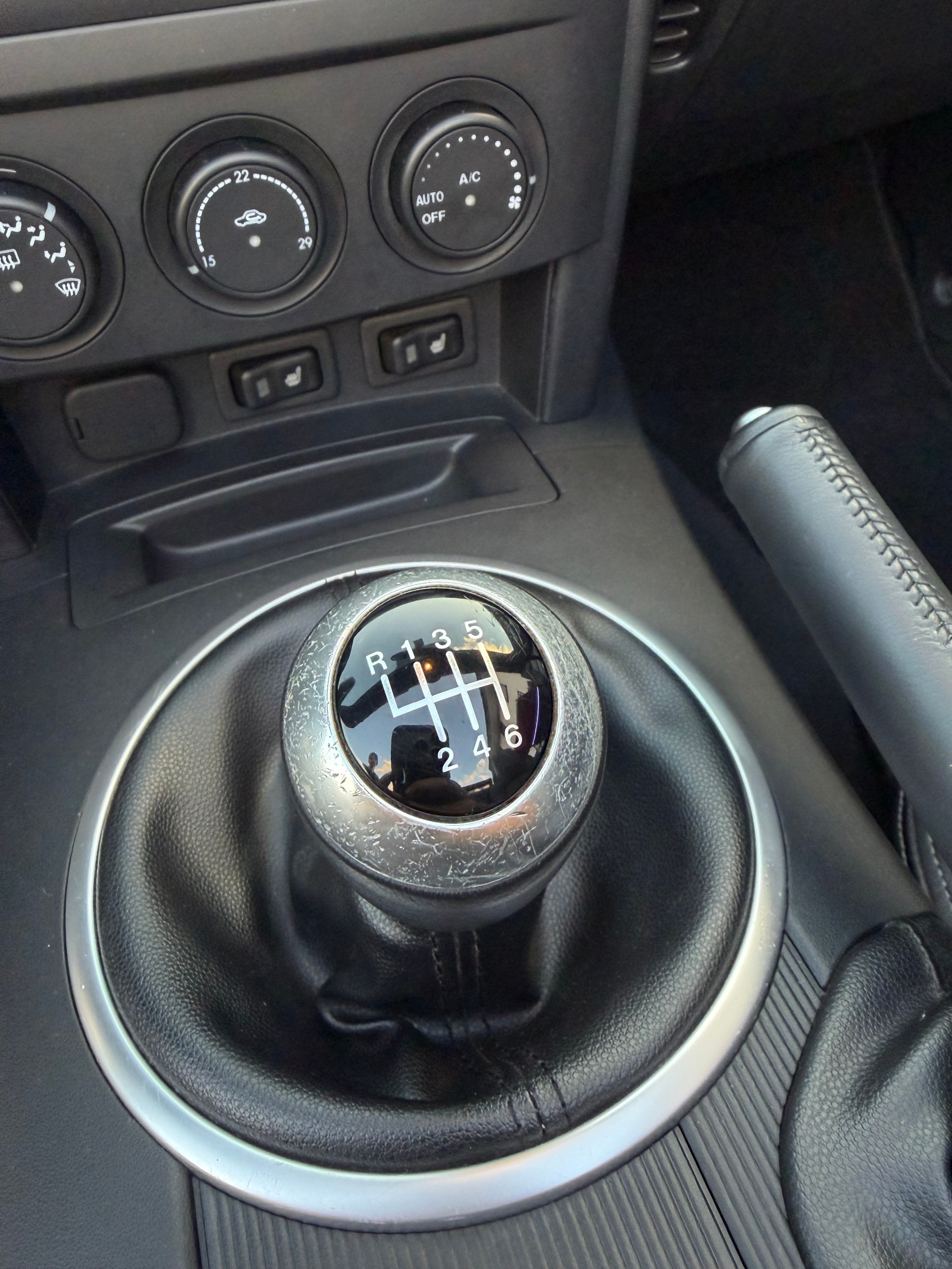 MAZDA MX-5 Roadster-Coupé 2.0i 16V Sport-image-24