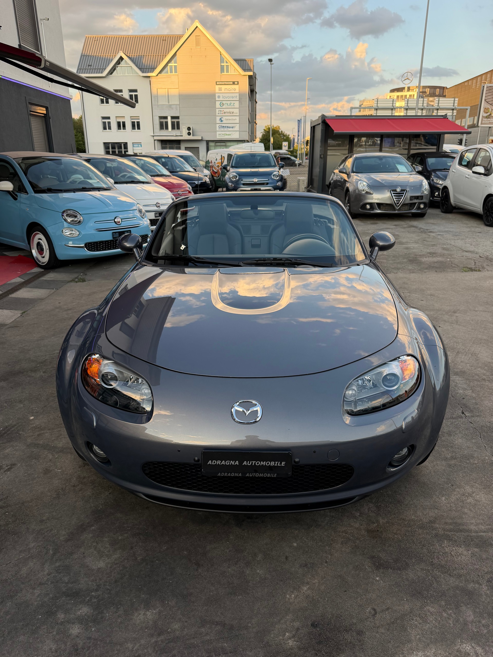 MAZDA MX-5 Roadster-Coupé 2.0i 16V Sport-image-11