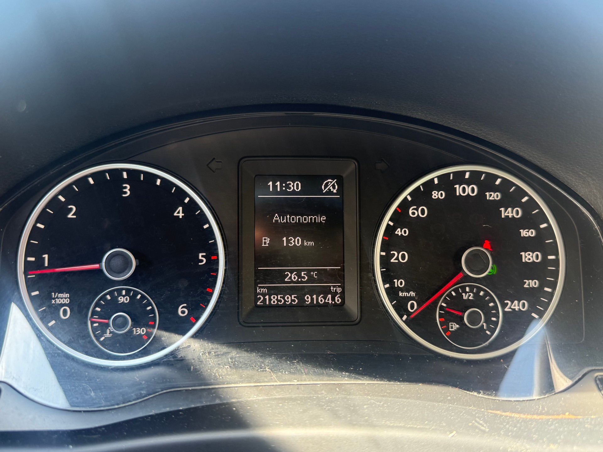 VW Tiguan 2.0 TDI BlueMotion Sport&Style 4Motion-image-6