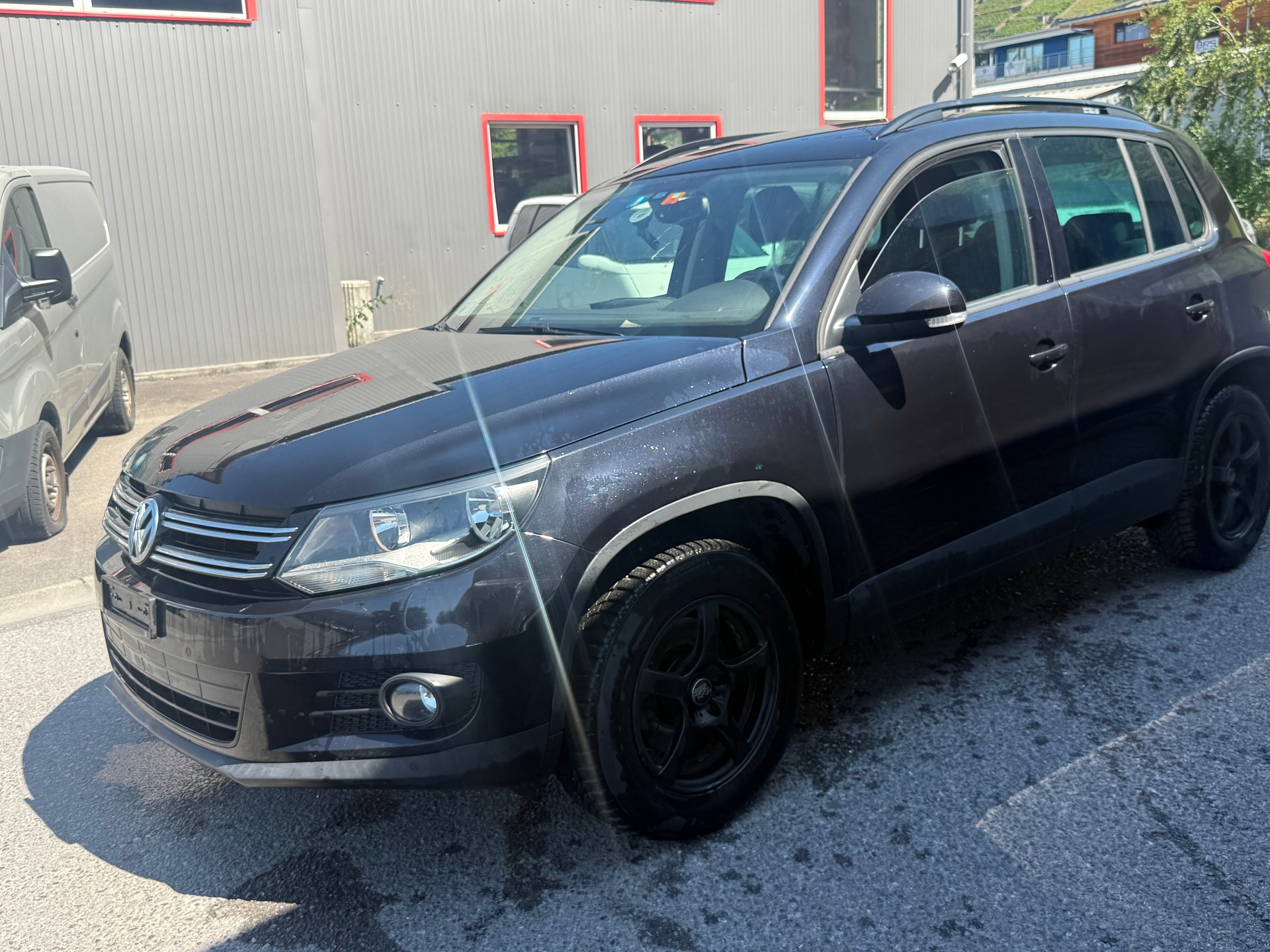 VW Tiguan 2.0 TDI BlueMotion Sport&Style 4Motion-image-0