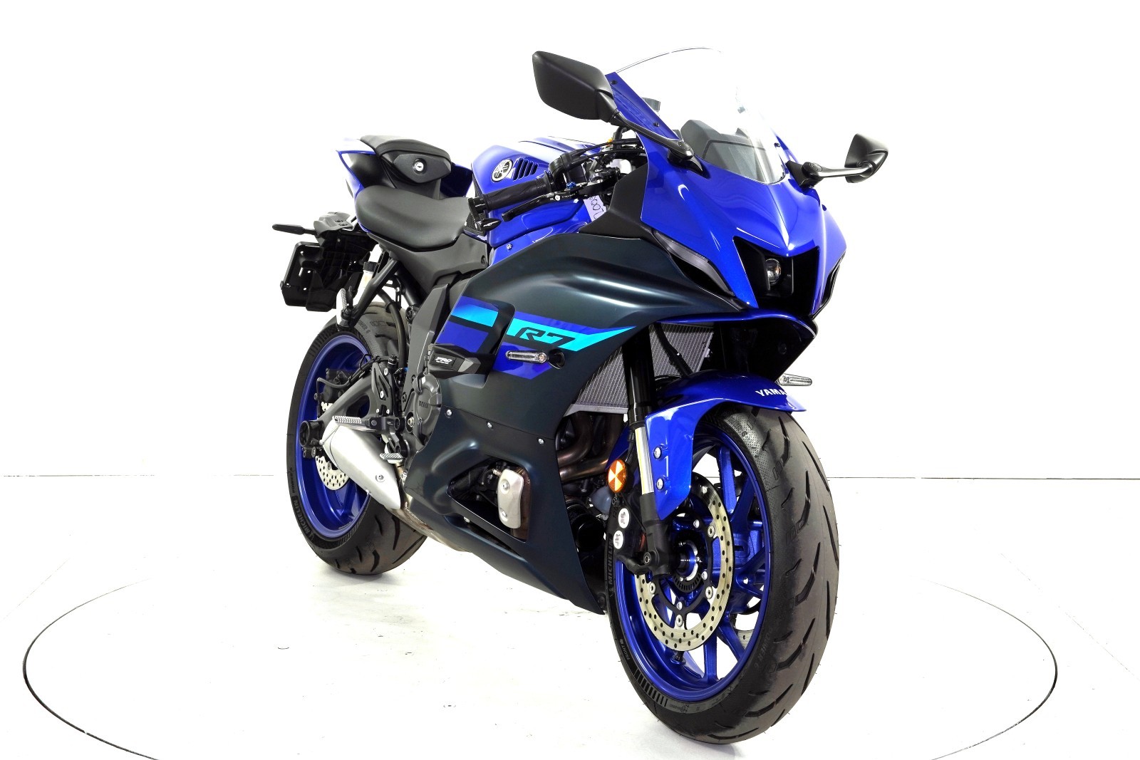 YAMAHA R7 ABS-showroom-element-1