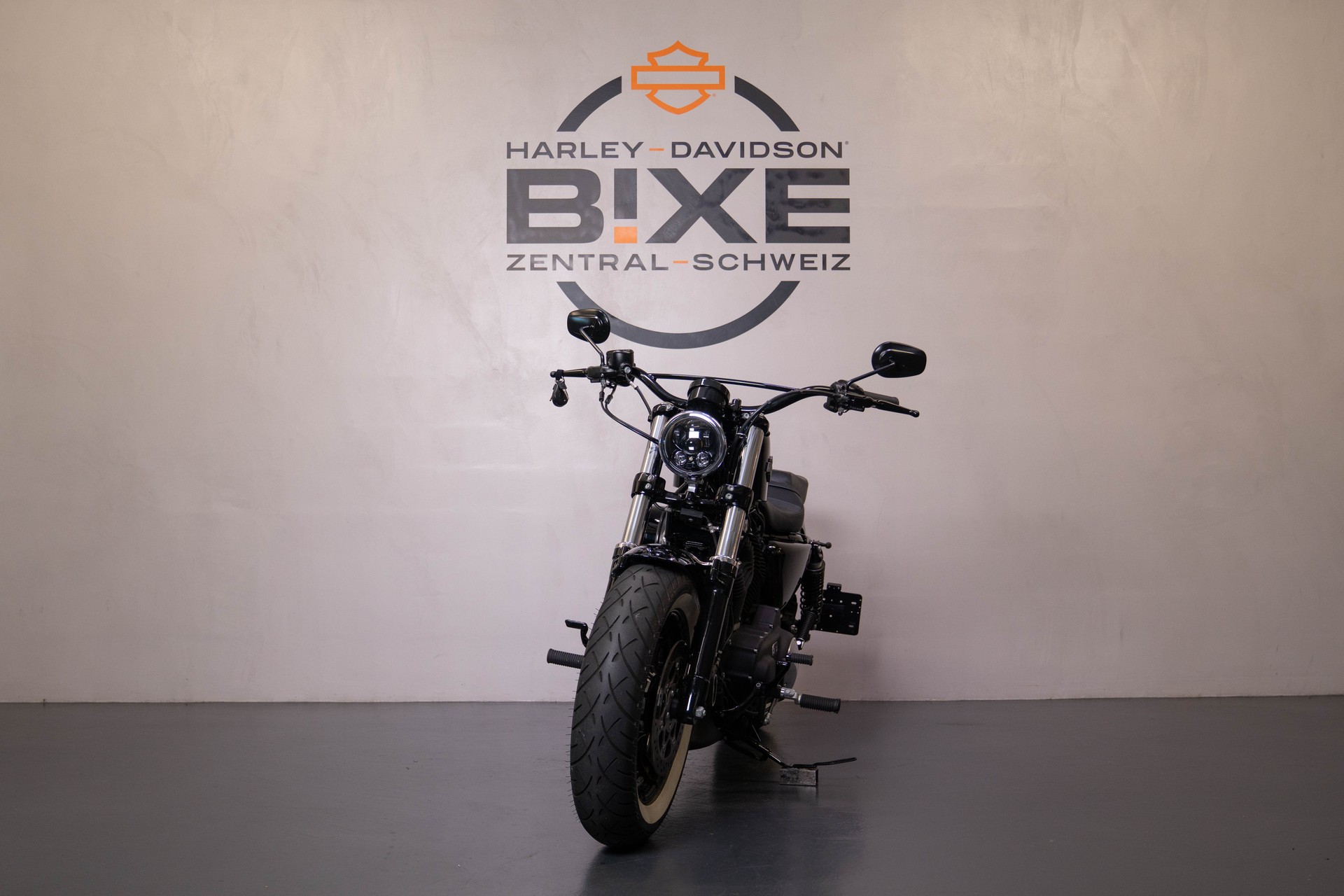 HARLEY-DAVIDSON XL 1200 X Forty Eight ABS-showroom-element-1