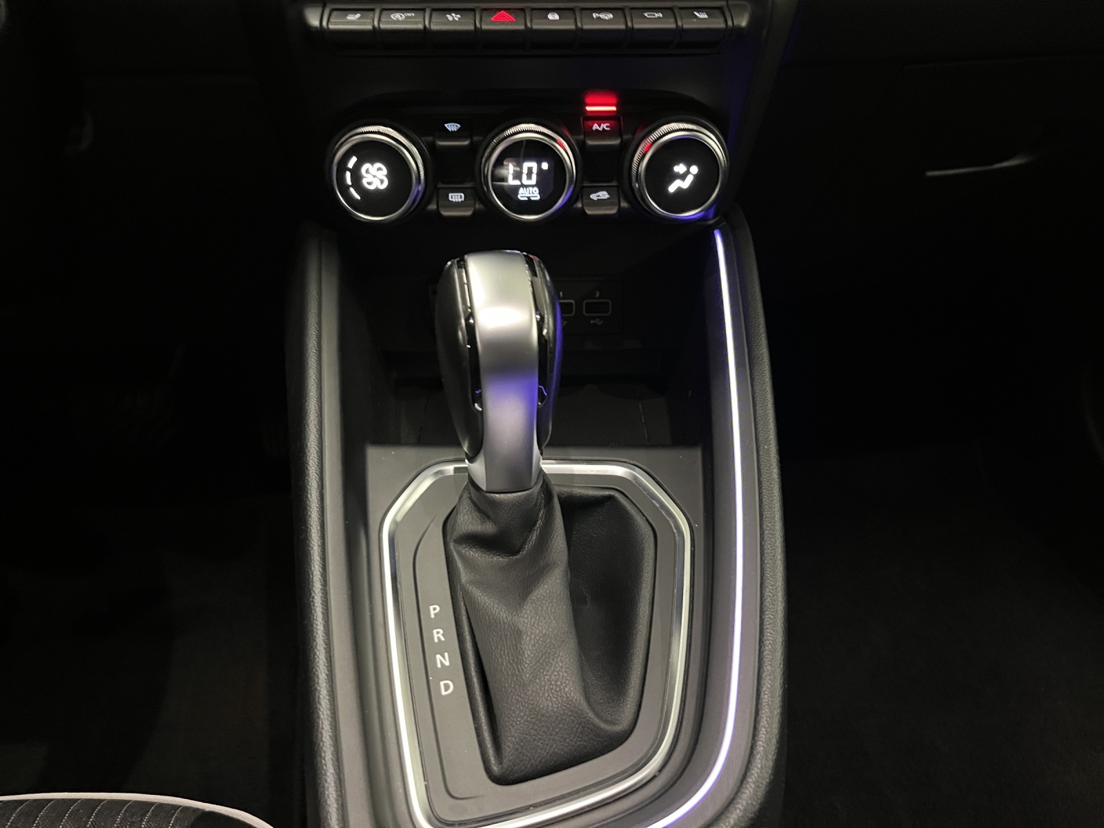 RENAULT Clio 1.3 TCe Intens EDC-image-11