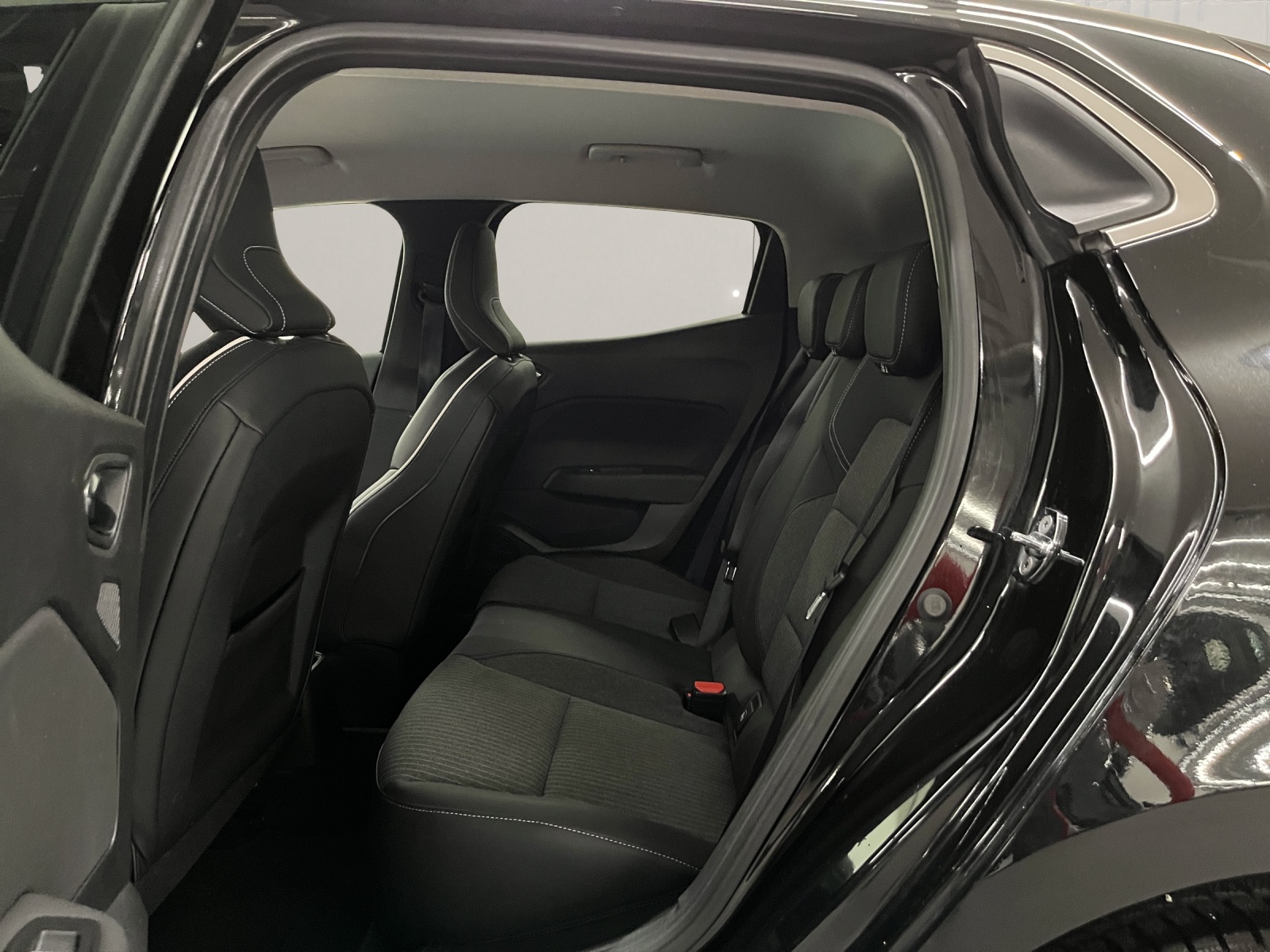 RENAULT Clio 1.3 TCe Intens EDC-image-13