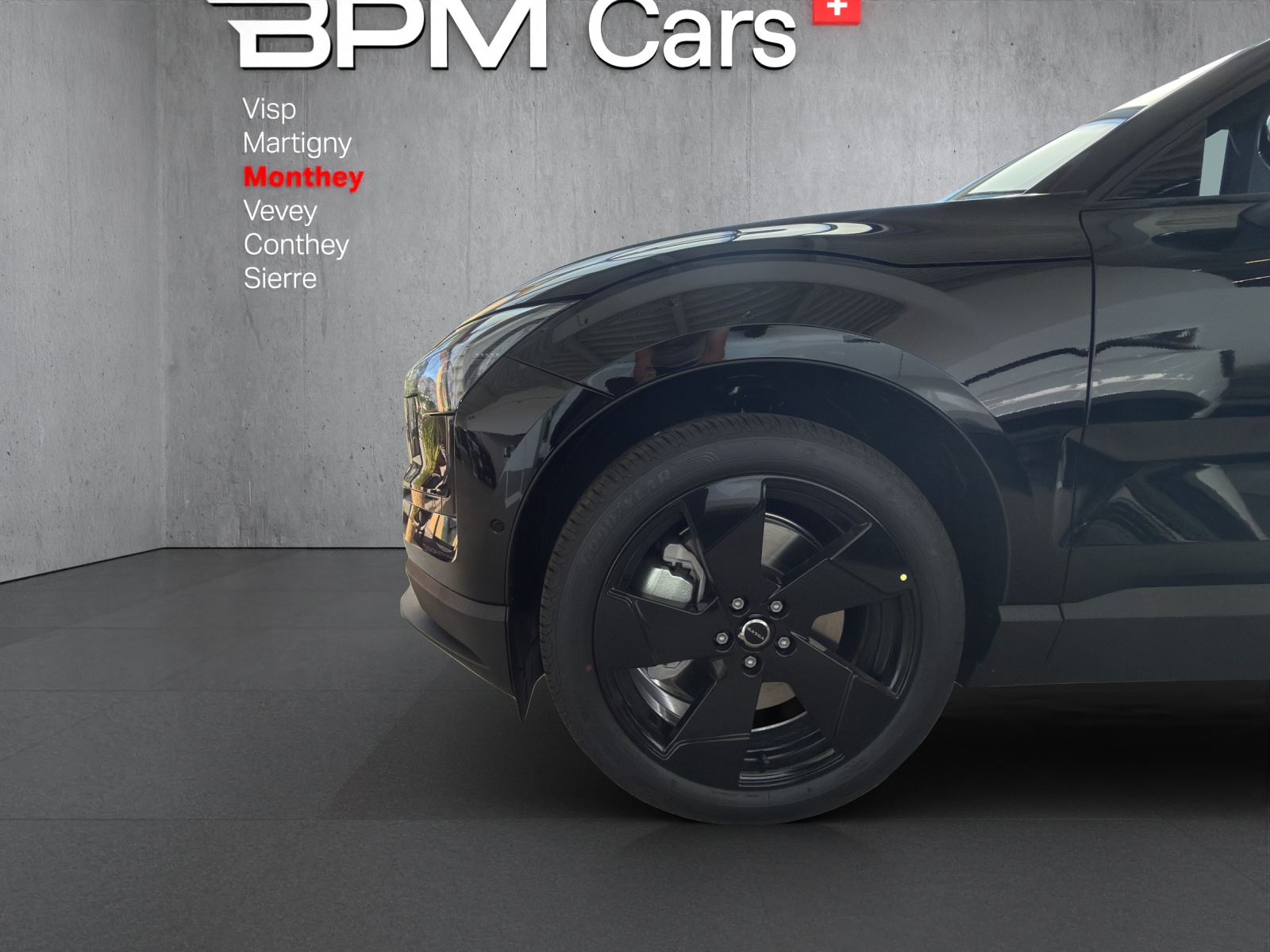VOLVO EX30 E60 69kWh Twin Black Edition-showroom-element-3