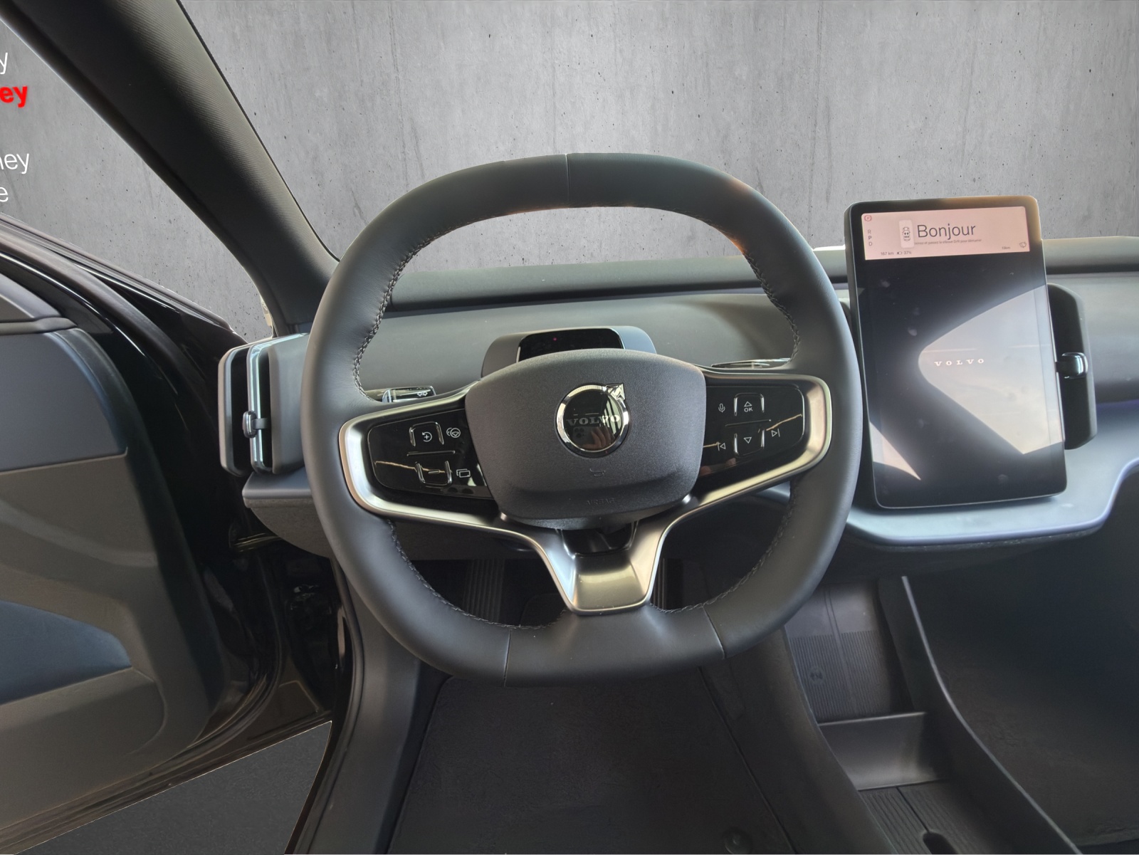 VOLVO EX30 E60 69kWh Twin Black Edition-image-8