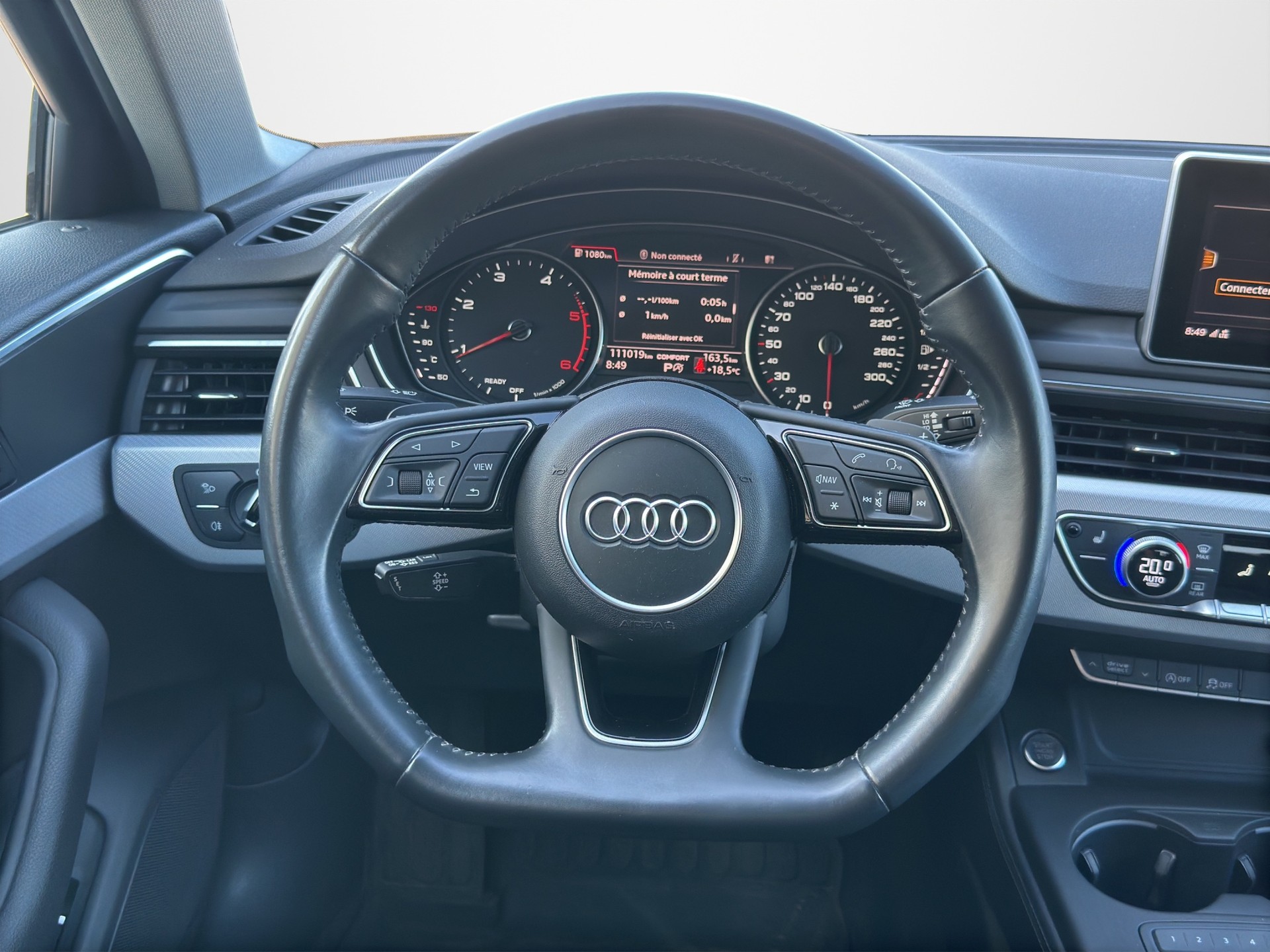 AUDI A4 Avant 2.0 TDI S-tronic-image-8