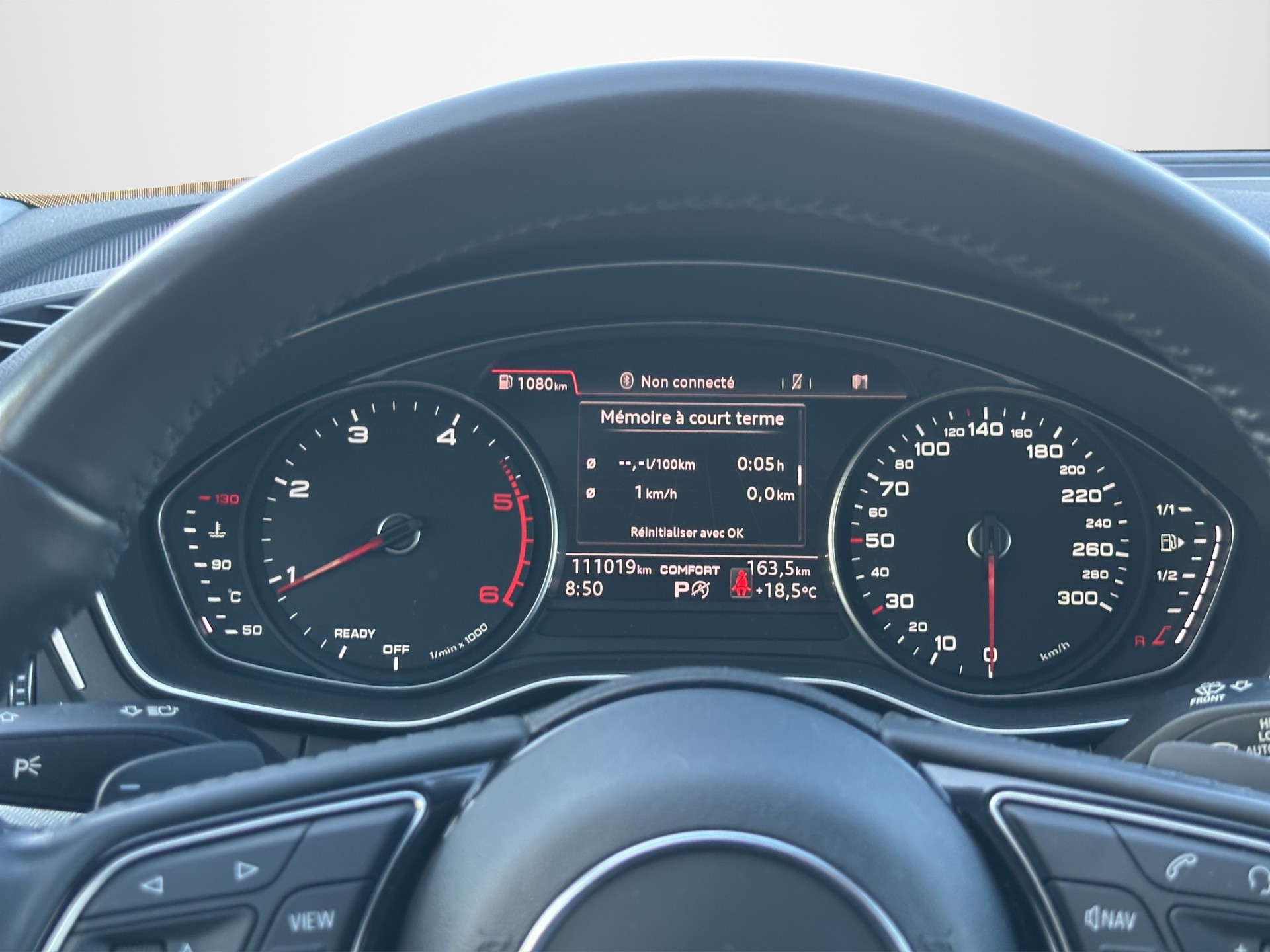 AUDI A4 Avant 2.0 TDI S-tronic-image-9