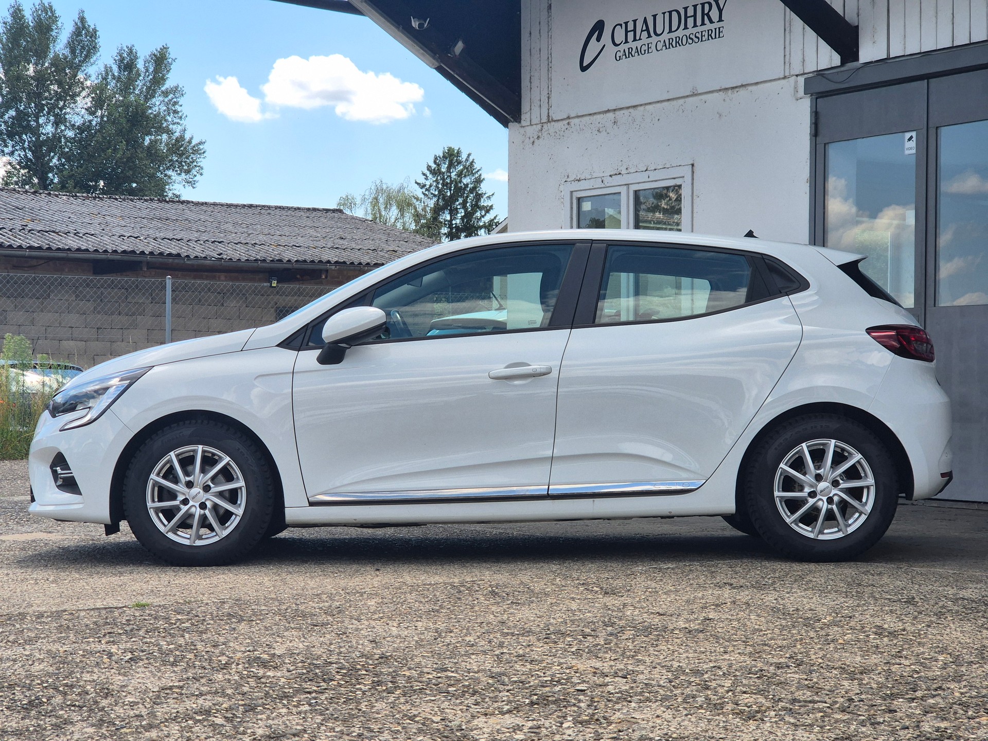 RENAULT Clio 1.0 Business-image-9