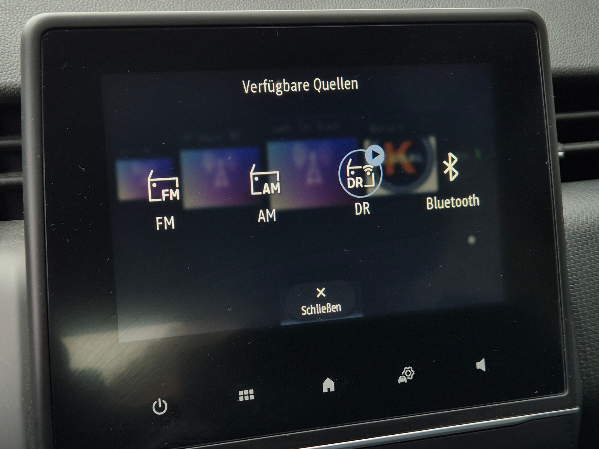 RENAULT Clio 1.0 Business-image-19