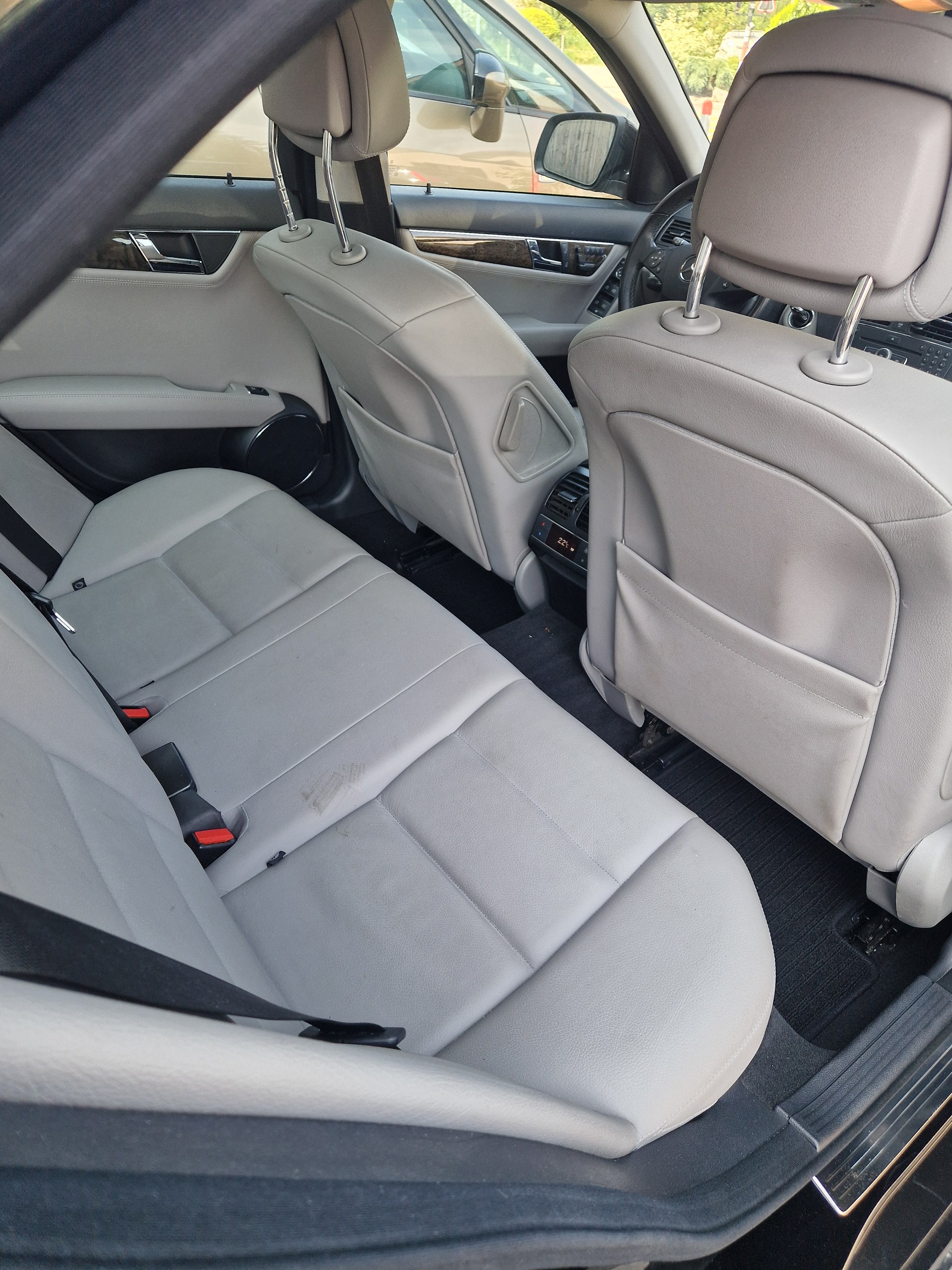 MERCEDES-BENZ C 350 Elégance 4Matic 7G-Tronic-image-8