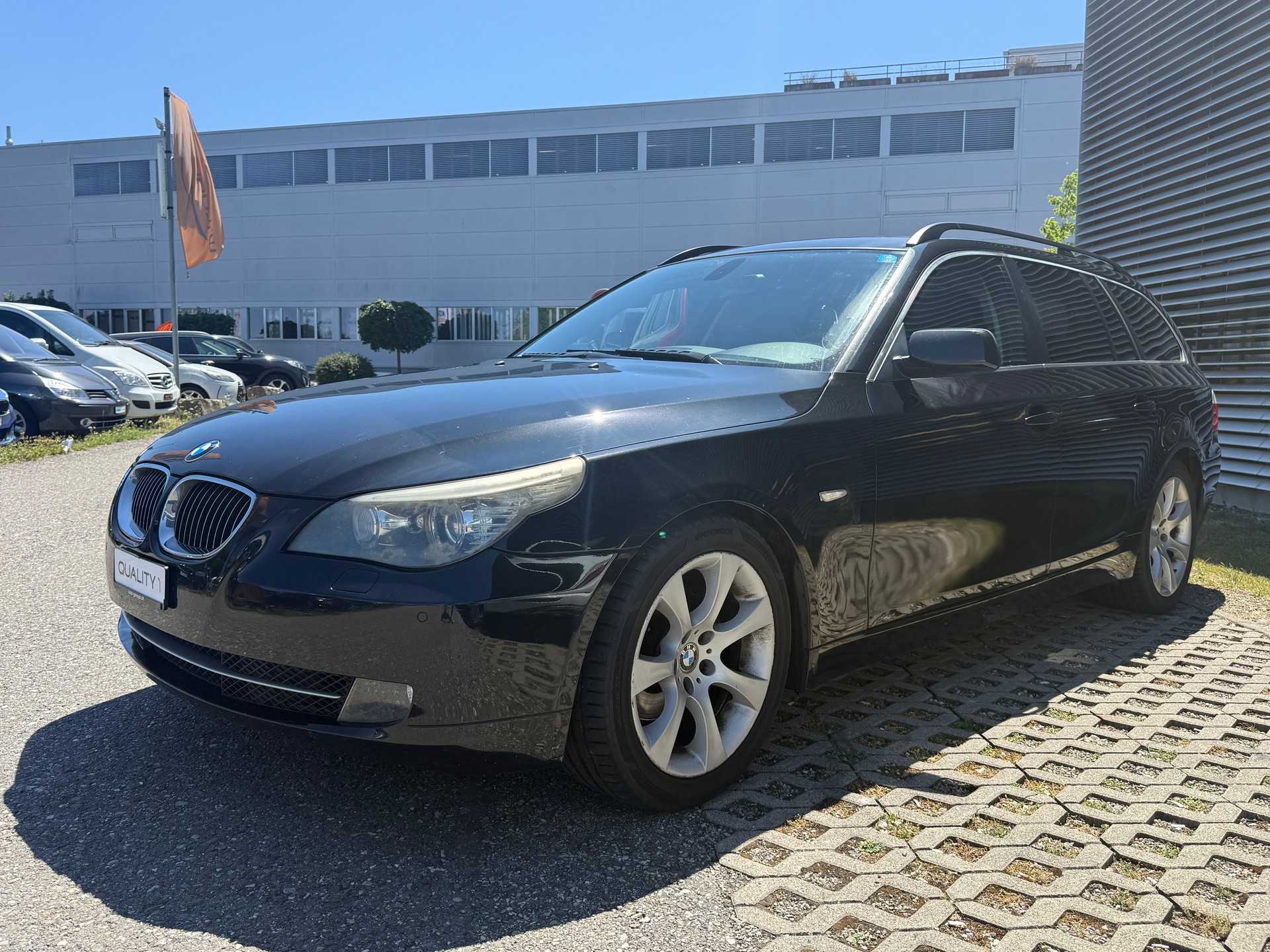 BMW 525i Touring Steptronic-image-11