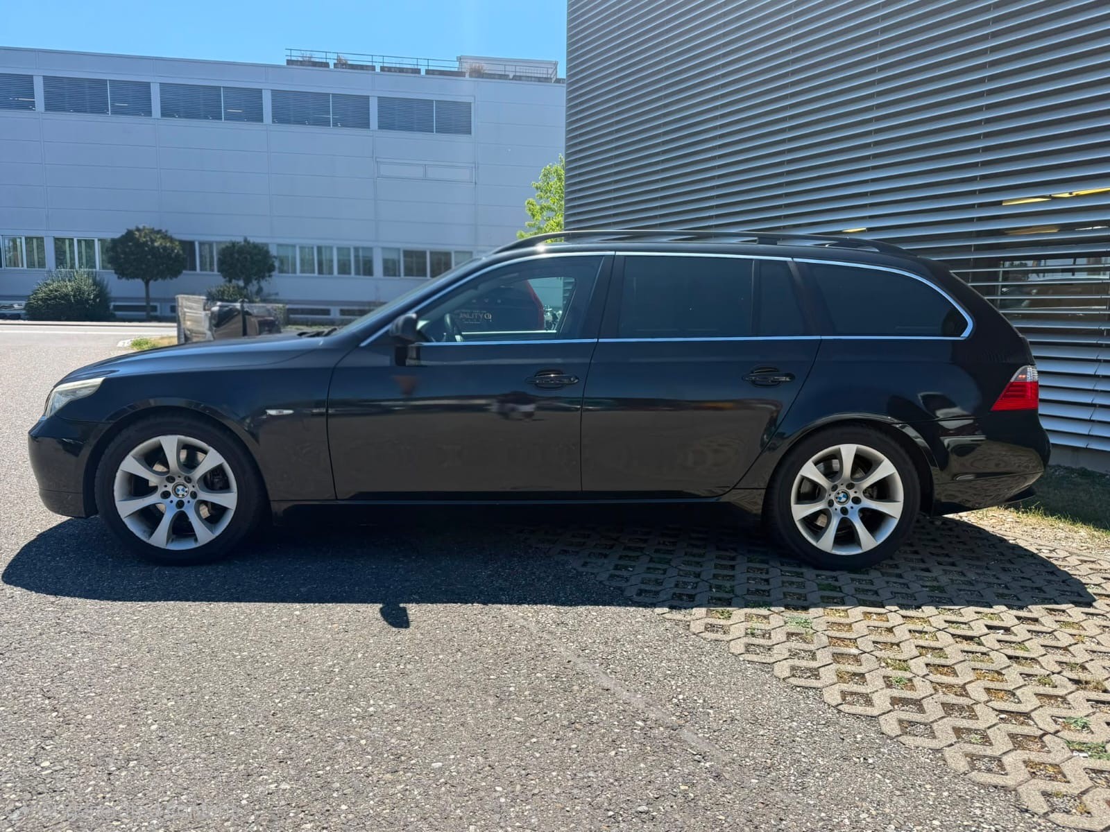 BMW 525i Touring Steptronic-image-6