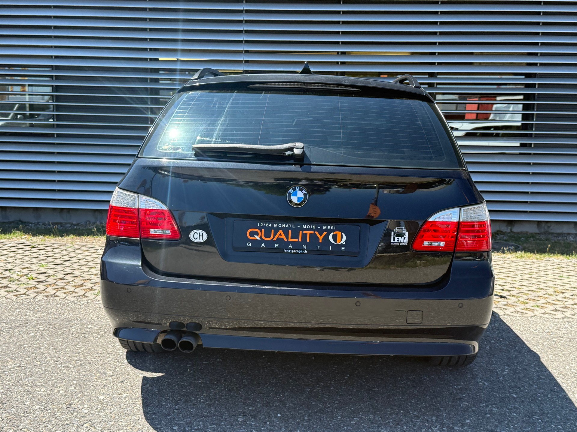 BMW 525i Touring Steptronic-image-2