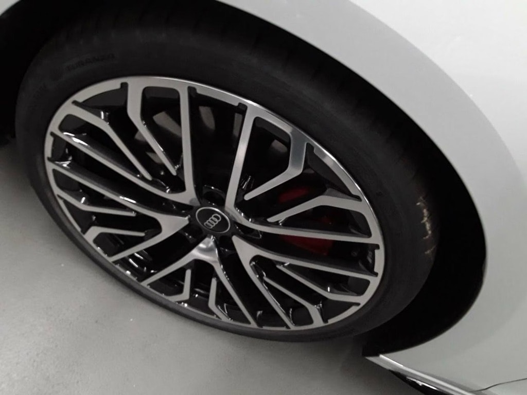 AUDI A5 Limousine e-hybrid quattro 270 kW S tronic-image-2