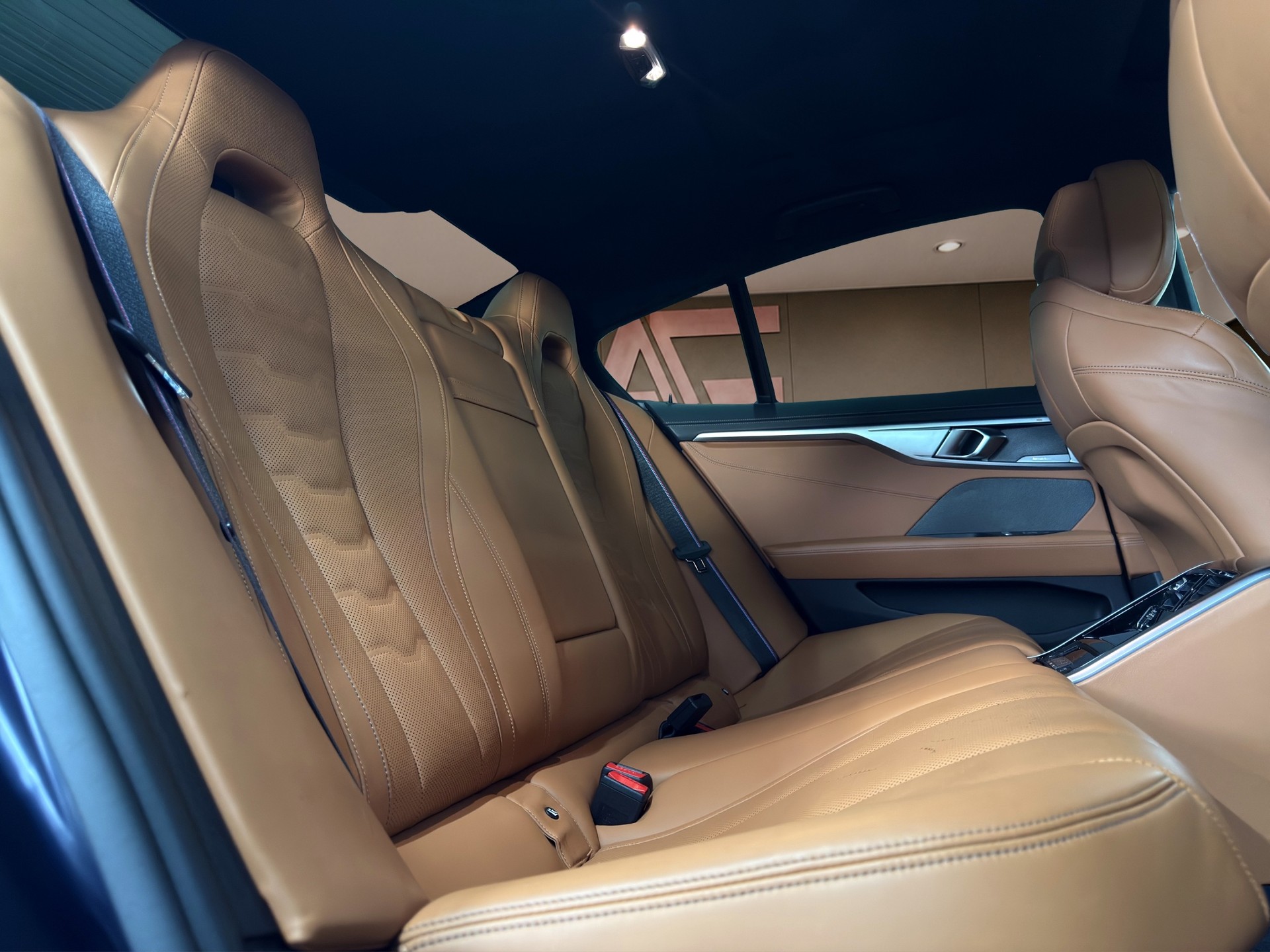 BMW M850i xDrive Steptronic-image-30