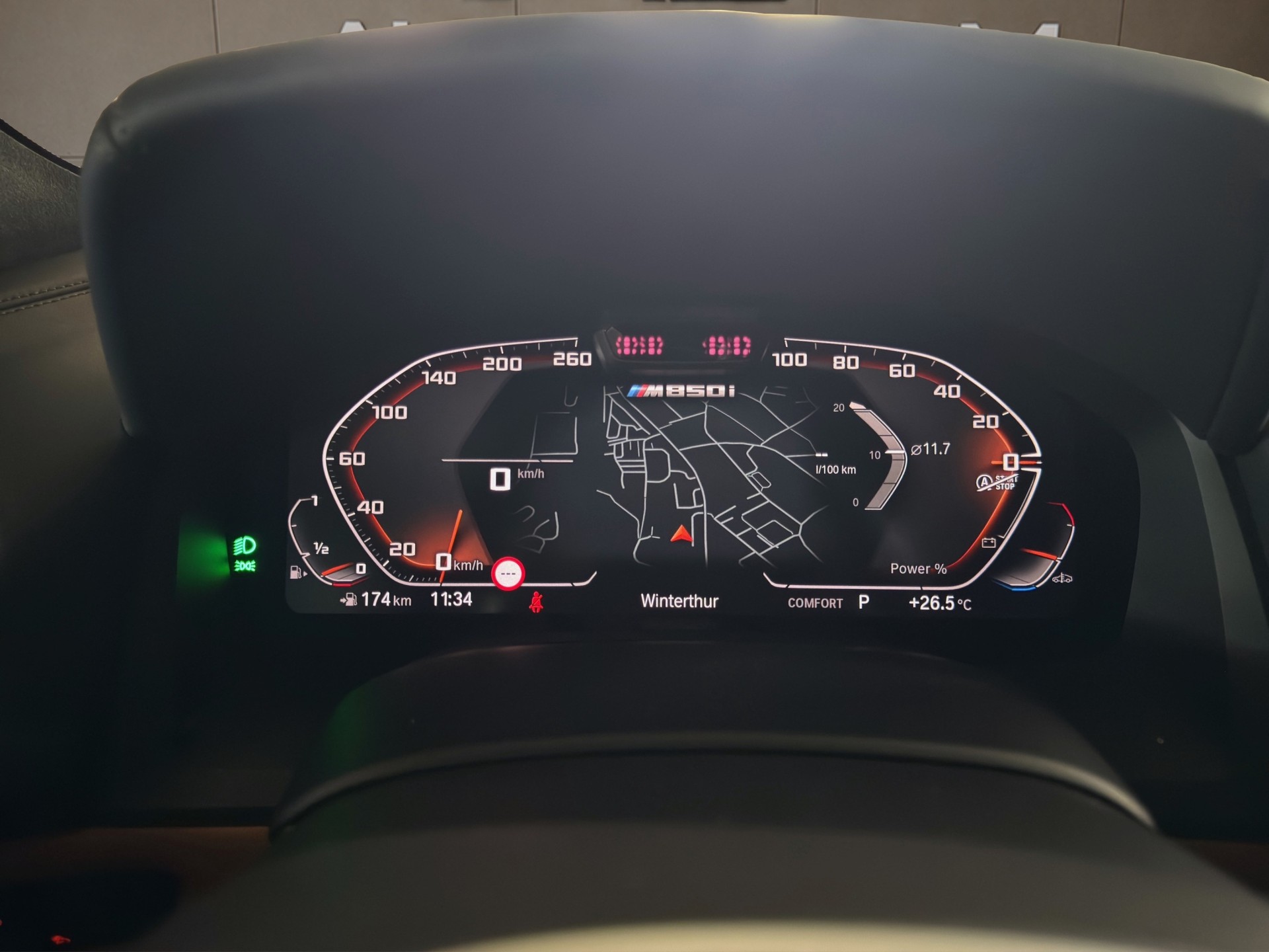 BMW M850i xDrive Steptronic-image-16