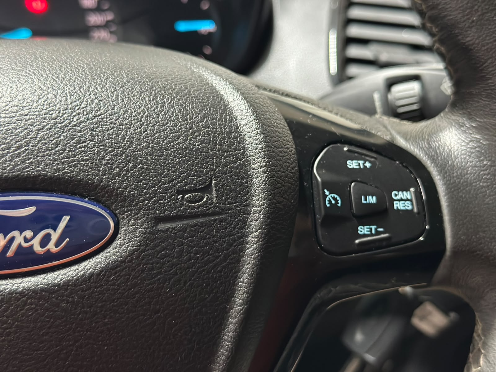 FORD KA+ 1.2 Ti-VCT White Edition-image-12