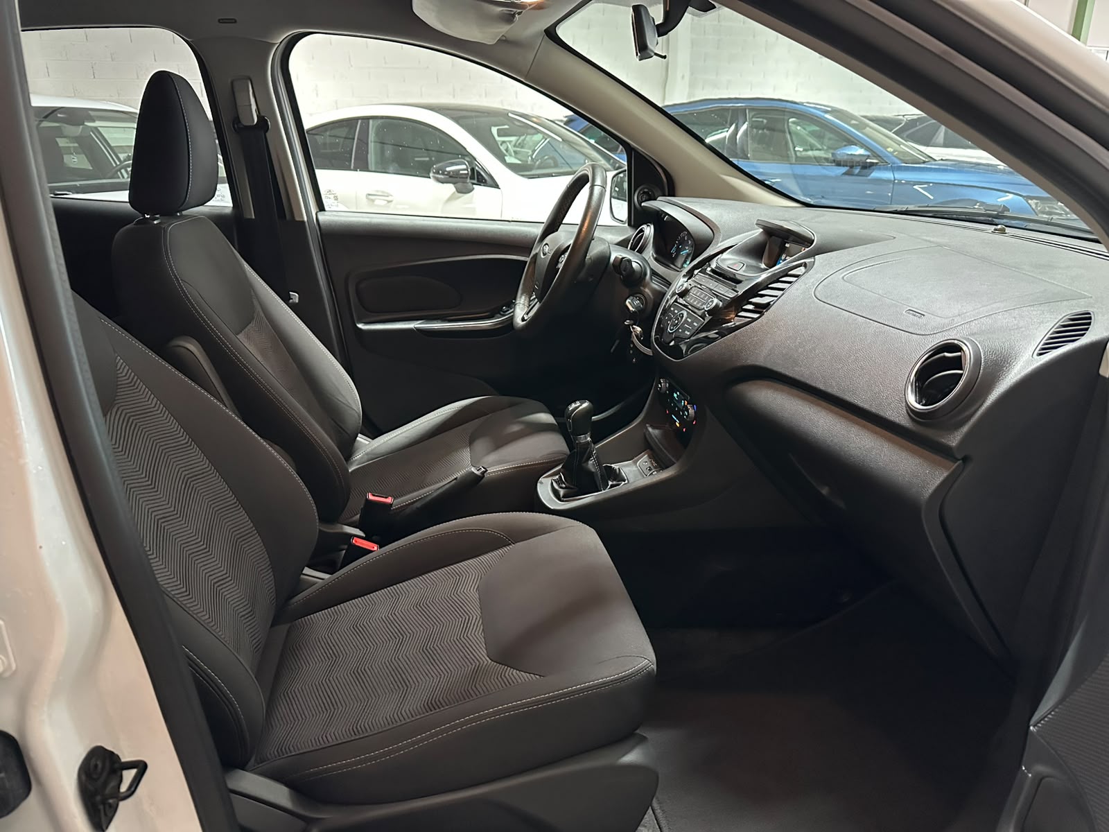 FORD KA+ 1.2 Ti-VCT White Edition-image-8