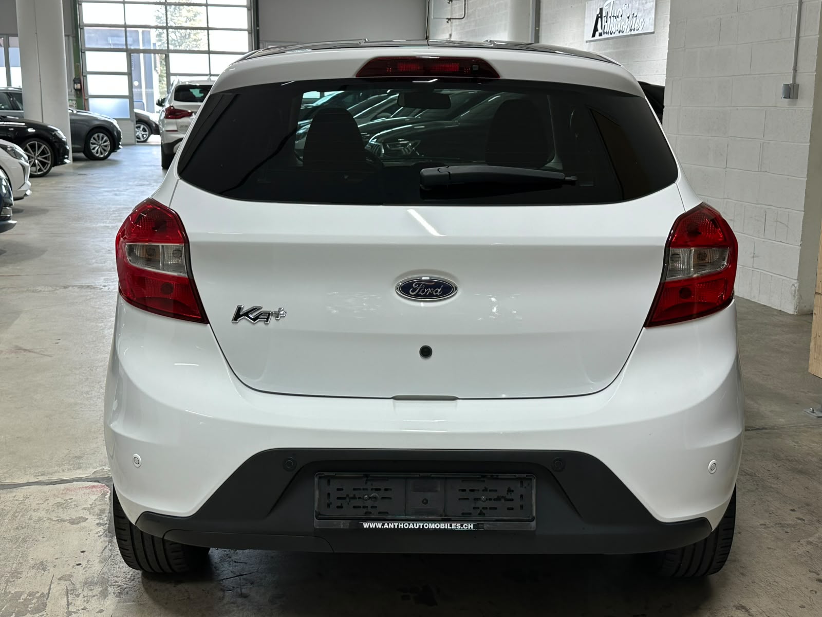 FORD KA+ 1.2 Ti-VCT White Edition-image-4