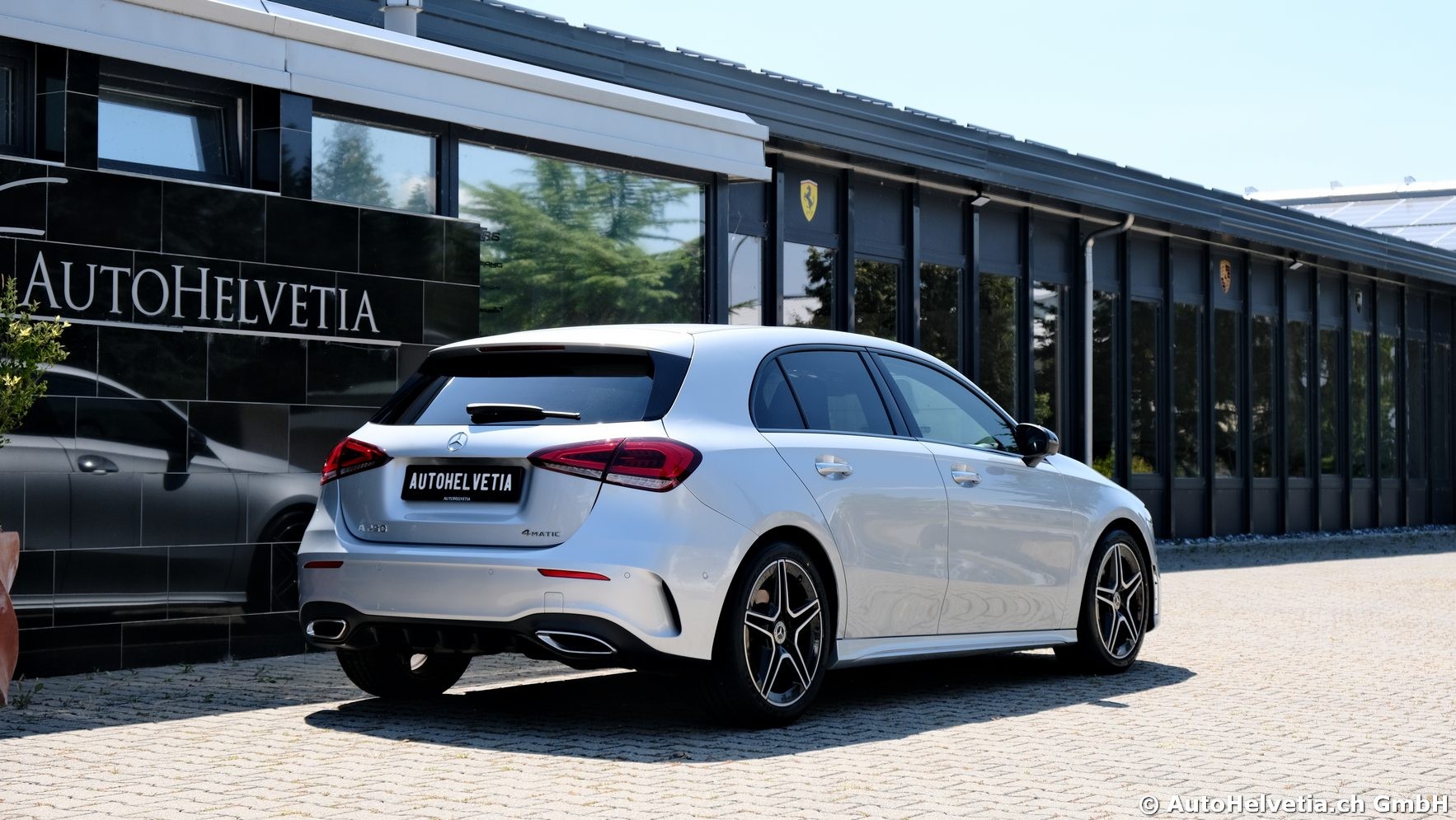 MERCEDES-BENZ A 250 4Matic AMG Line 4Matic 7G-DCT-image-4