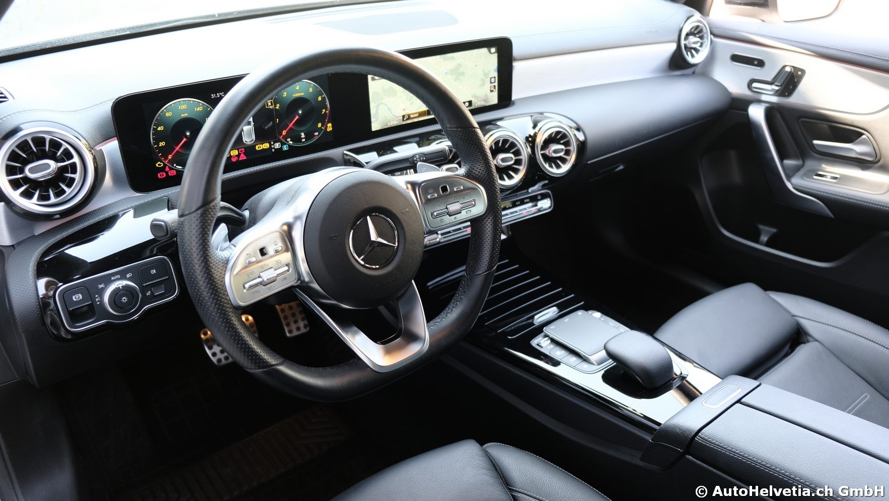 MERCEDES-BENZ A 250 4Matic AMG Line 4Matic 7G-DCT-image-8