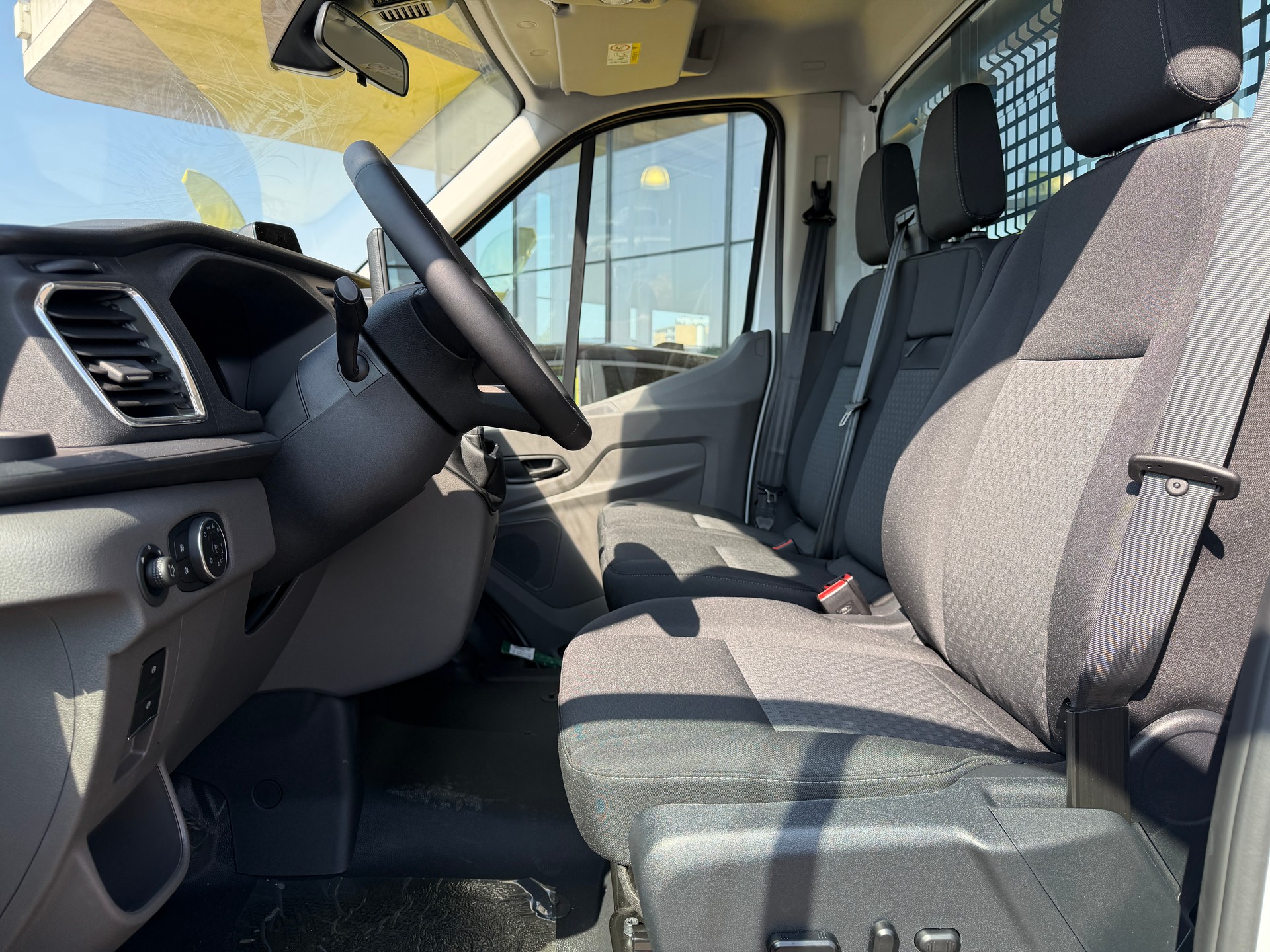 FORD Transit 350 L2 Trend 2.0 TDCi 165 RWD-image-6