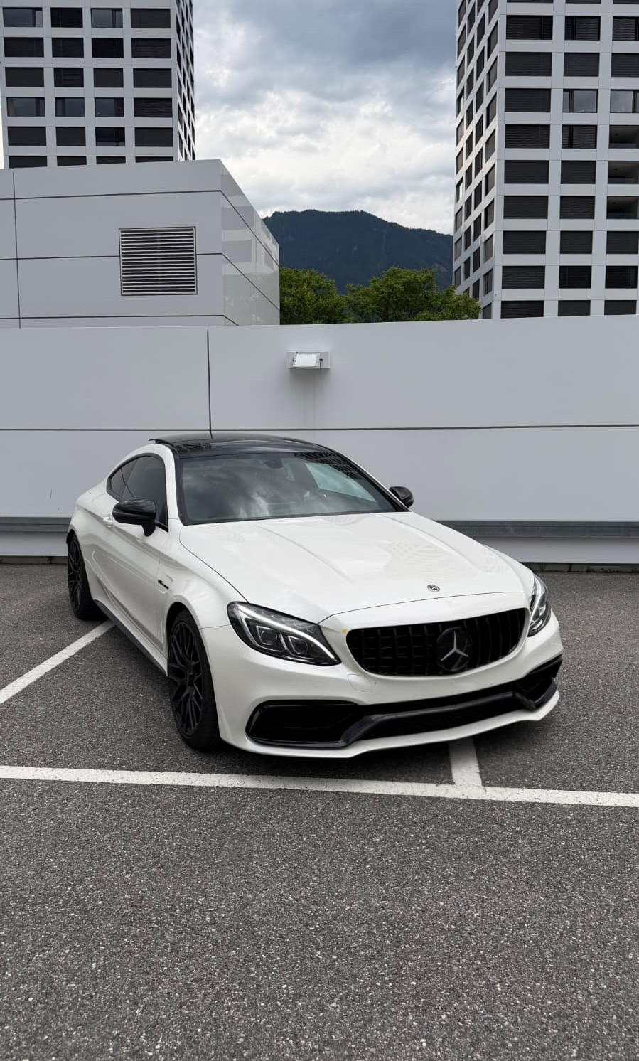 MERCEDES-BENZ C 63 S AMG-image-0