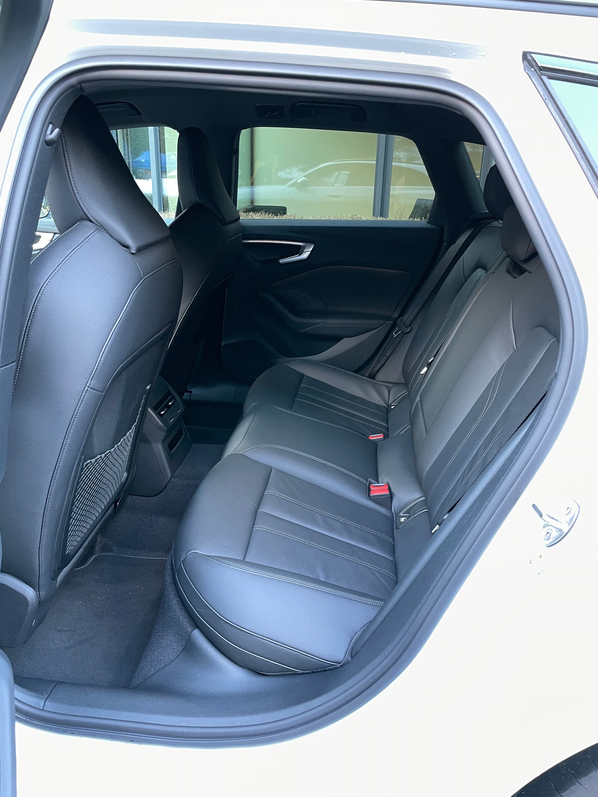 AUDI A5 Avant 2.0 TDI quattro S tronic-image-16