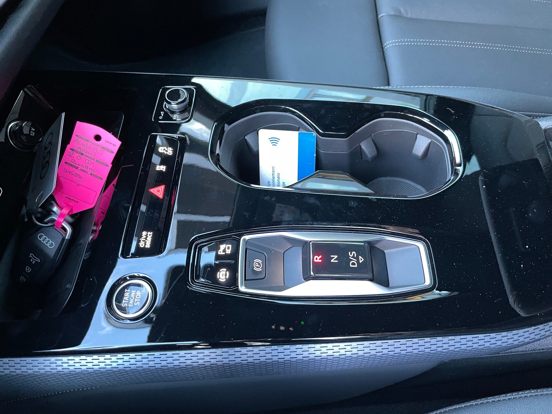 AUDI A5 Avant 2.0 TDI quattro S tronic-image-24
