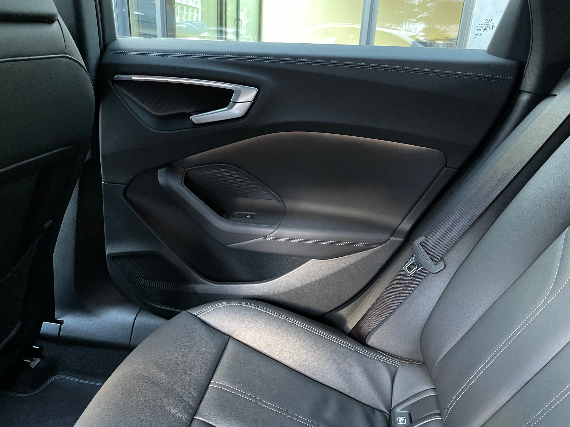 AUDI A5 Avant 2.0 TDI quattro S tronic-image-17