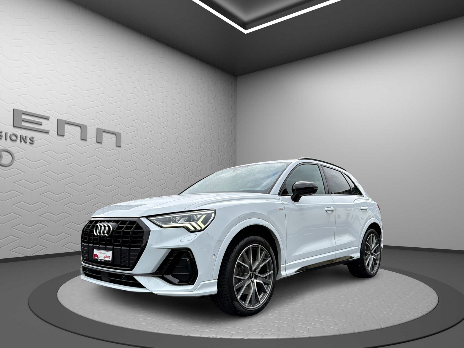 AUDI Q3 45 TFSI S line quattro S-tronic-image-0