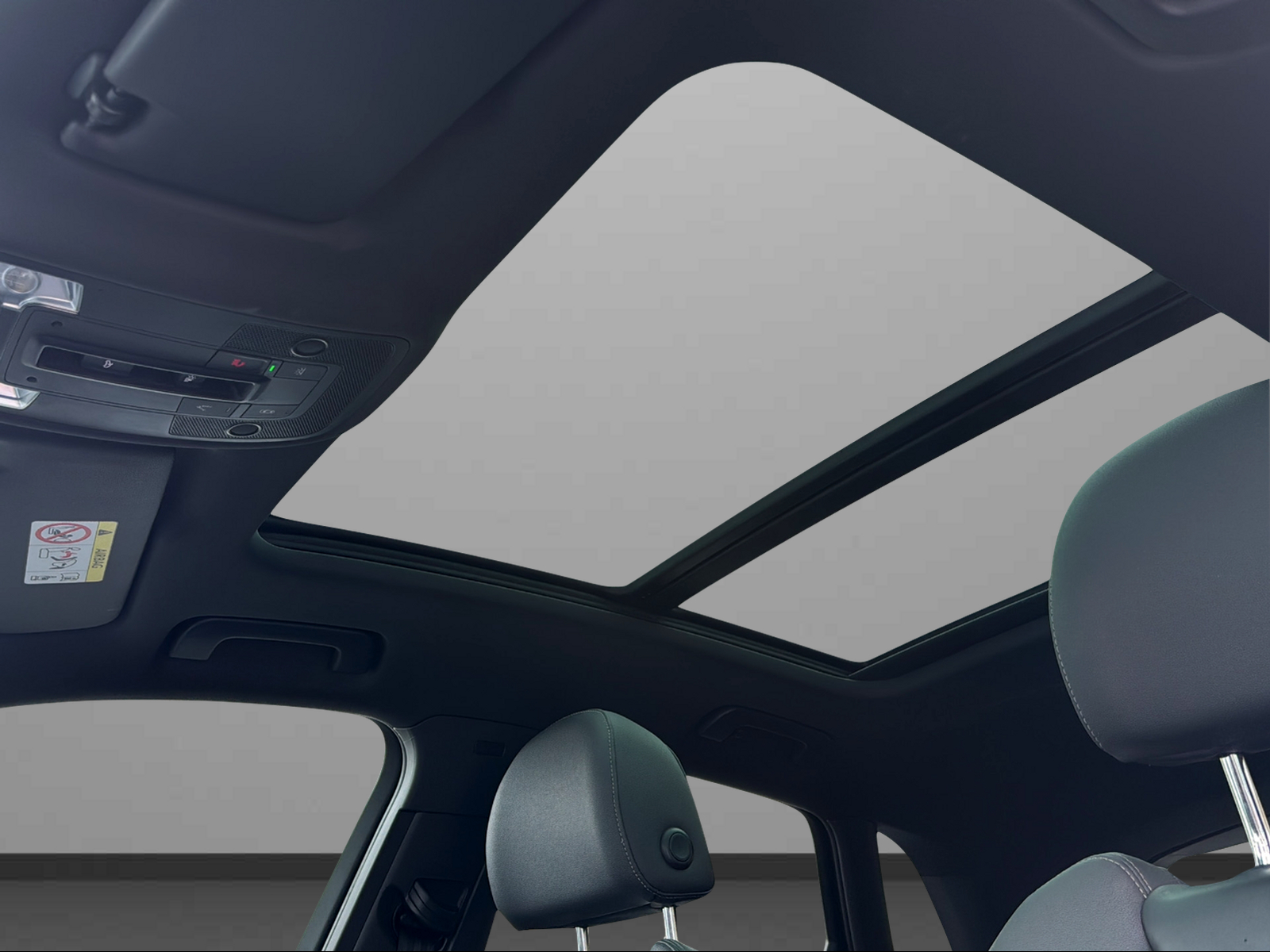 AUDI Q3 45 TFSI S line quattro S-tronic-image-9