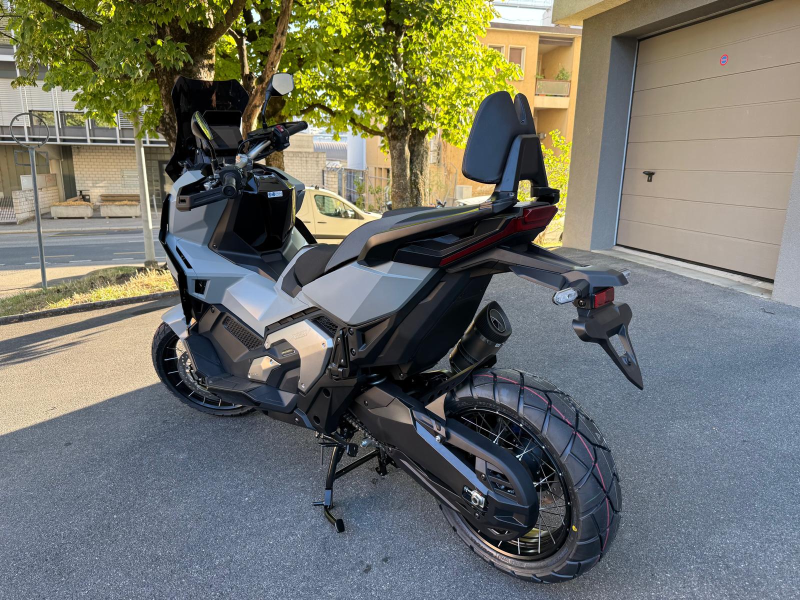 HONDA X-ADV 750-image-4