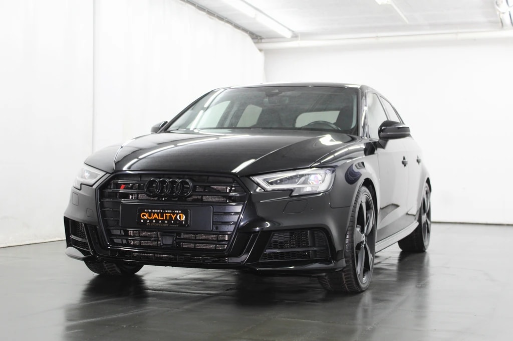 AUDI S3 Sportback 2.0 TFSI quattro S-tronic Black Edition / CH-Fahrzeug-image-3