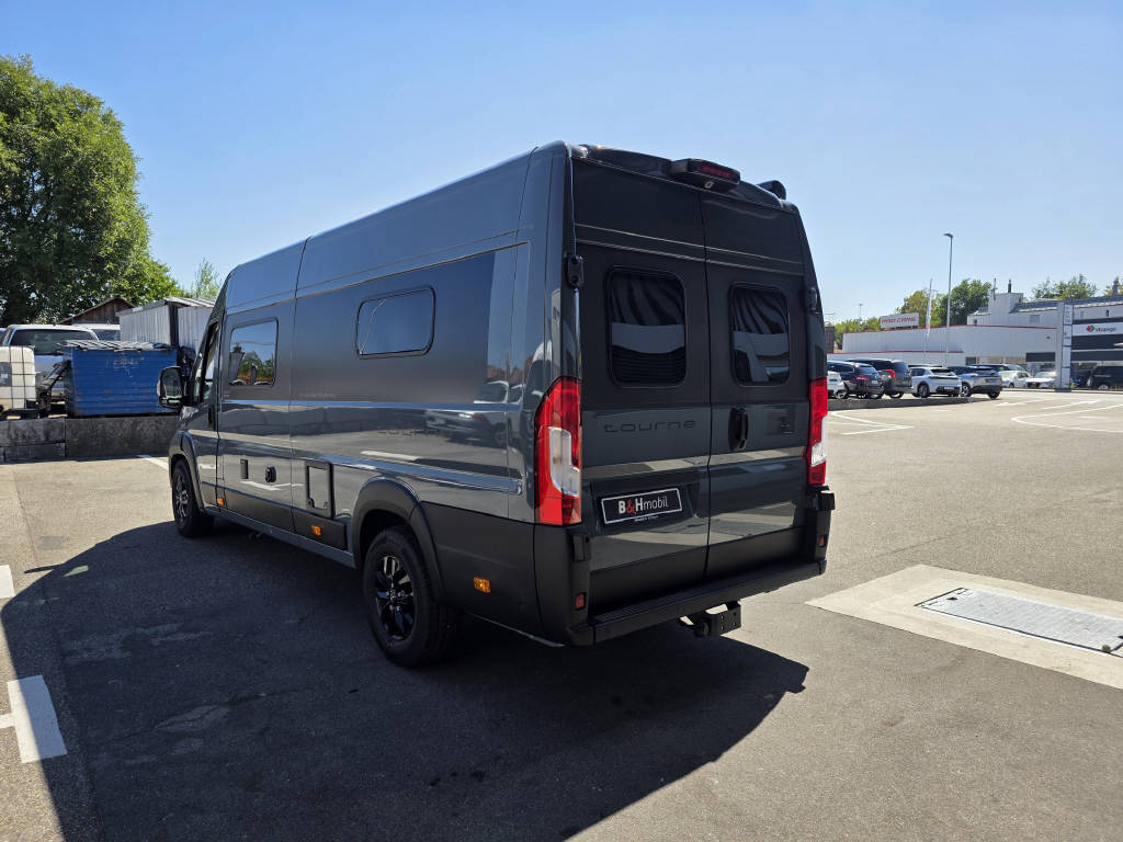 TOURNE MOBIL 6.4 Select 180PS EAT8-image-3