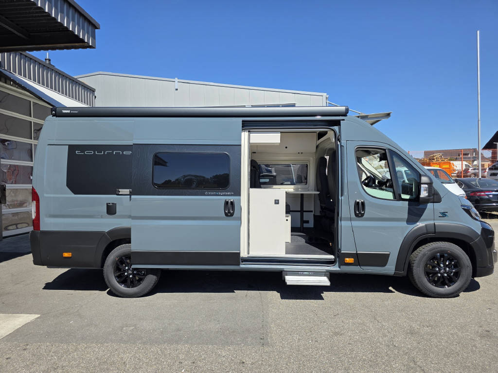 TOURNE MOBIL 6.4 Select 180PS EAT8-image-5