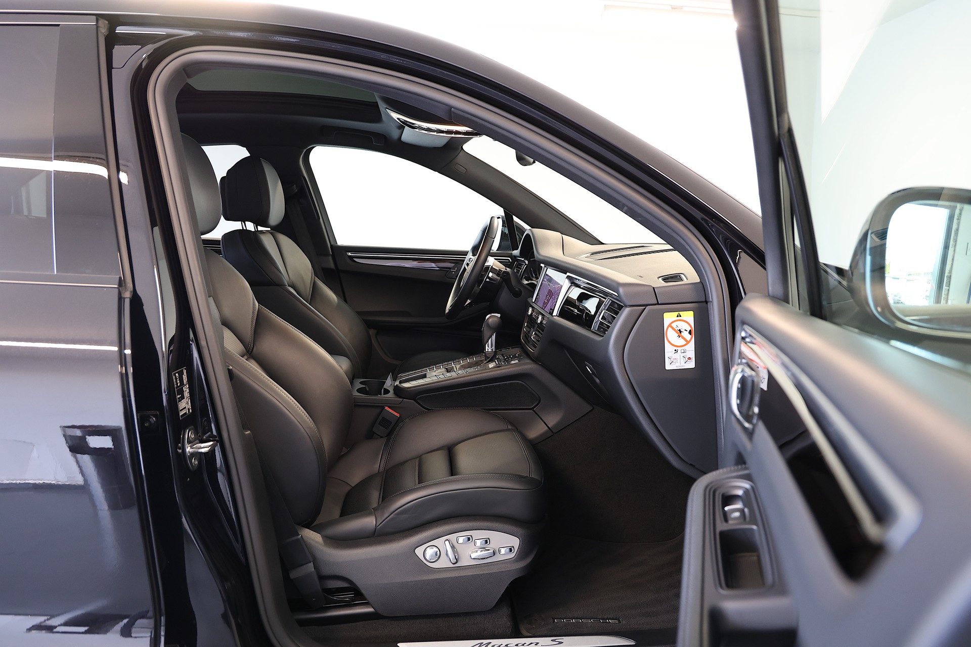 PORSCHE Macan 3.0 V6 S-image-11