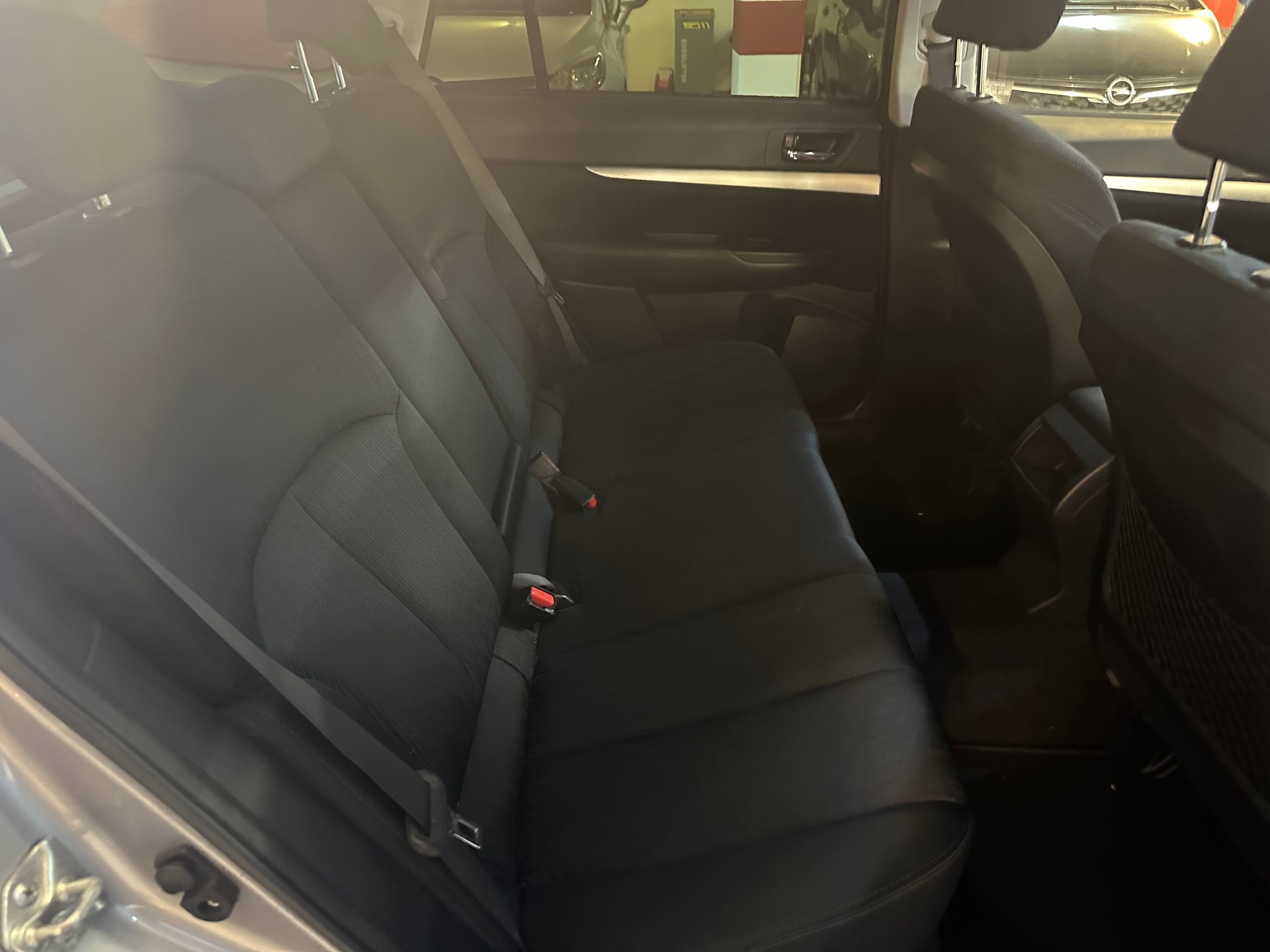 SUBARU Legacy 2.0i Swiss AWD Lineartronic-image-8