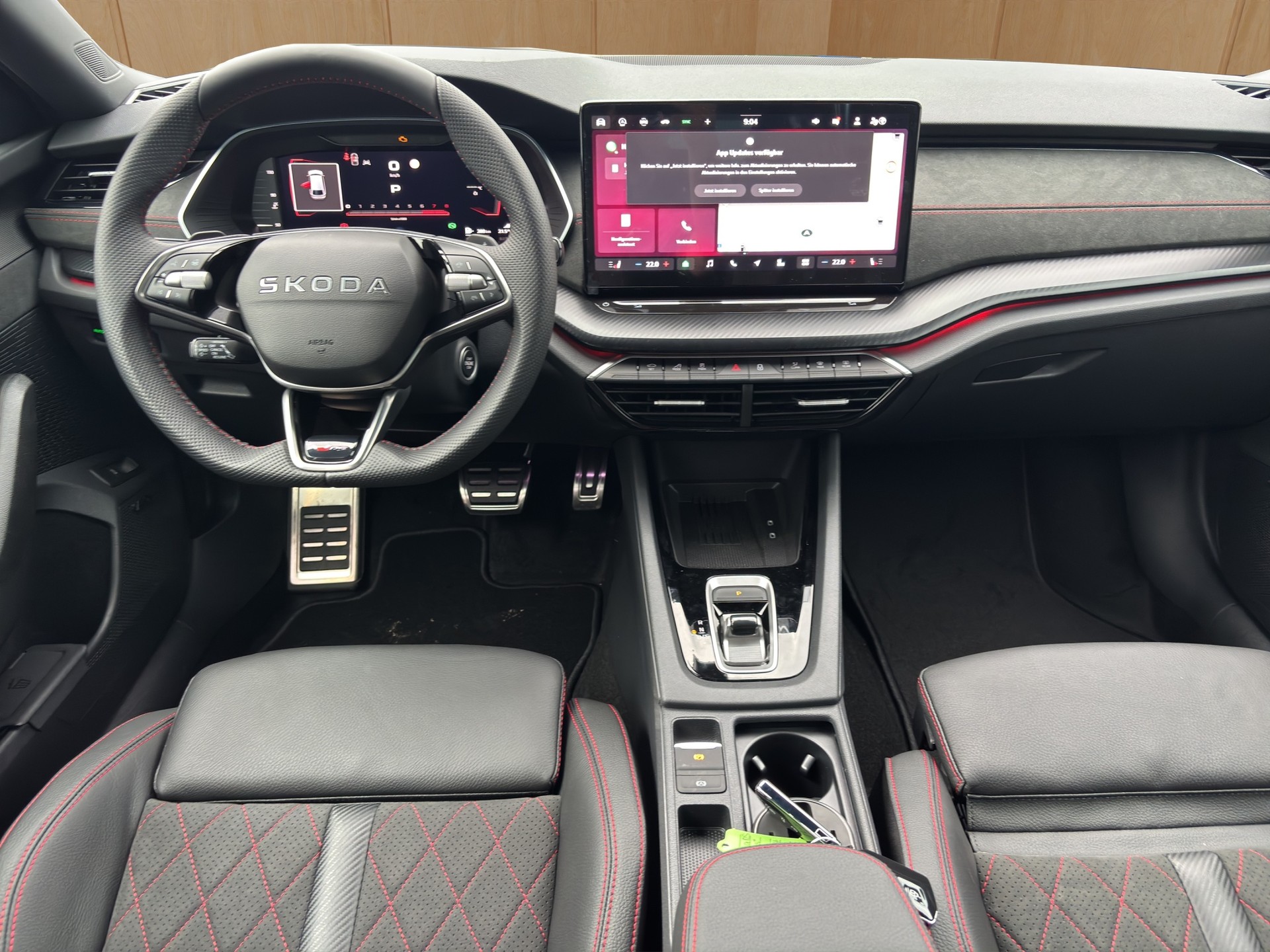 SKODA Octavia Combi 2.0 TSI DSG RS 30 Years Edition-image-7