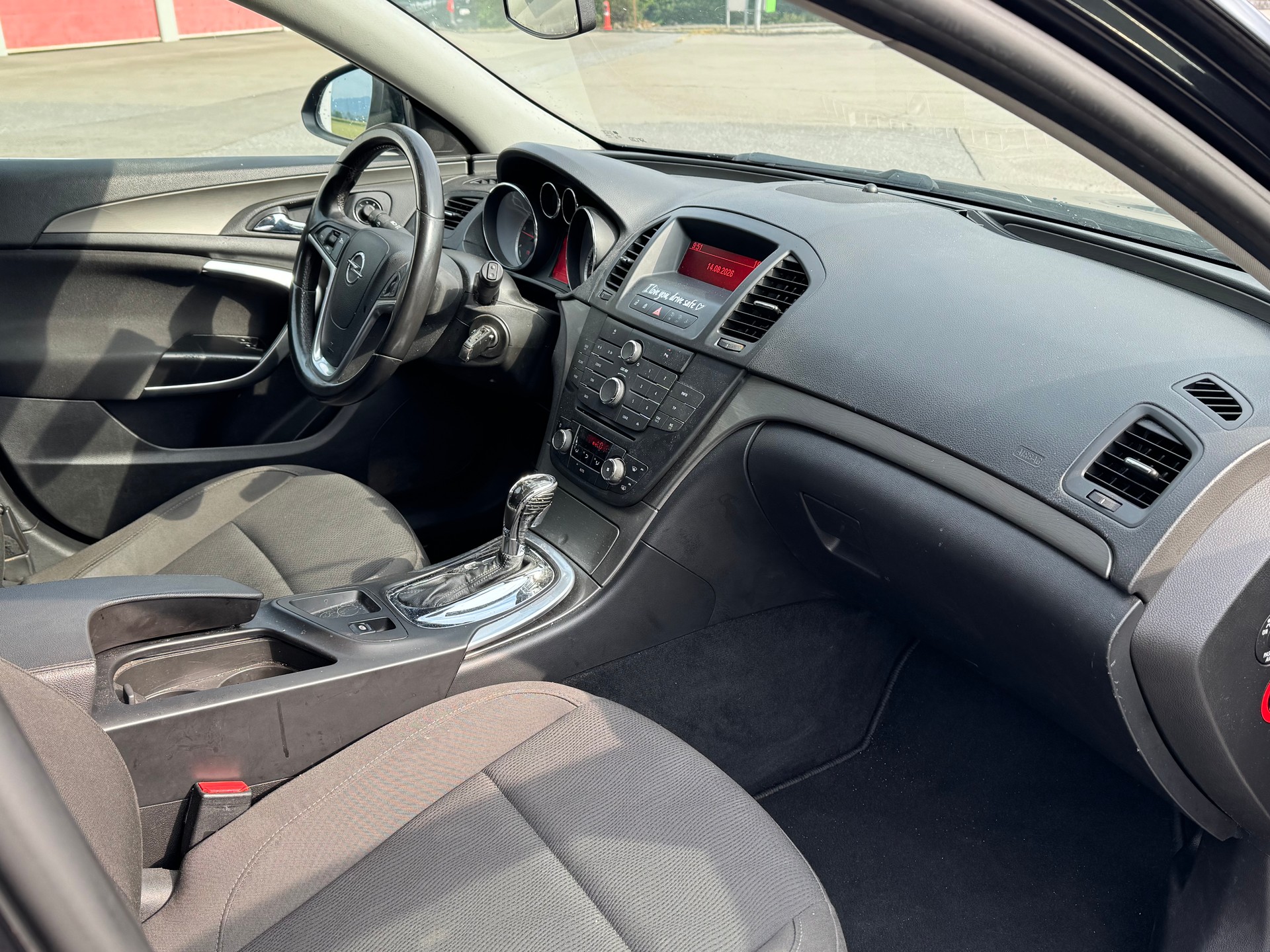 OPEL Insignia Sports Tourer 2.0 CDTI-image-8