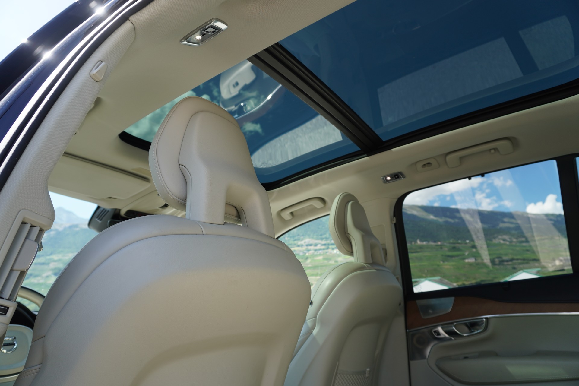 VOLVO XC90 T8 AWD Inscription Geartronic-image-7