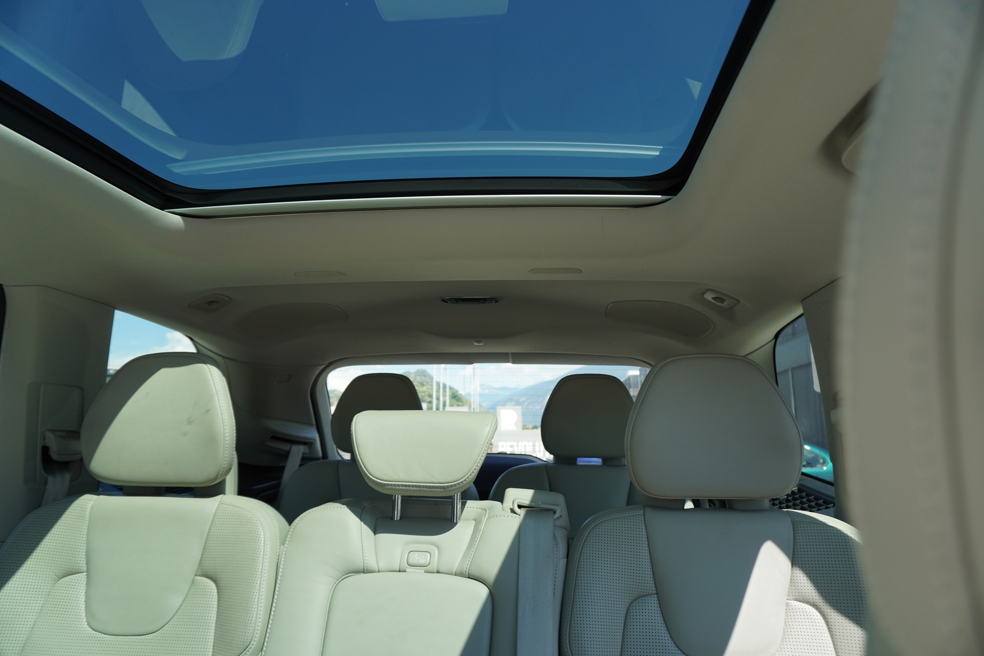VOLVO XC90 T8 AWD Inscription Geartronic-image-9