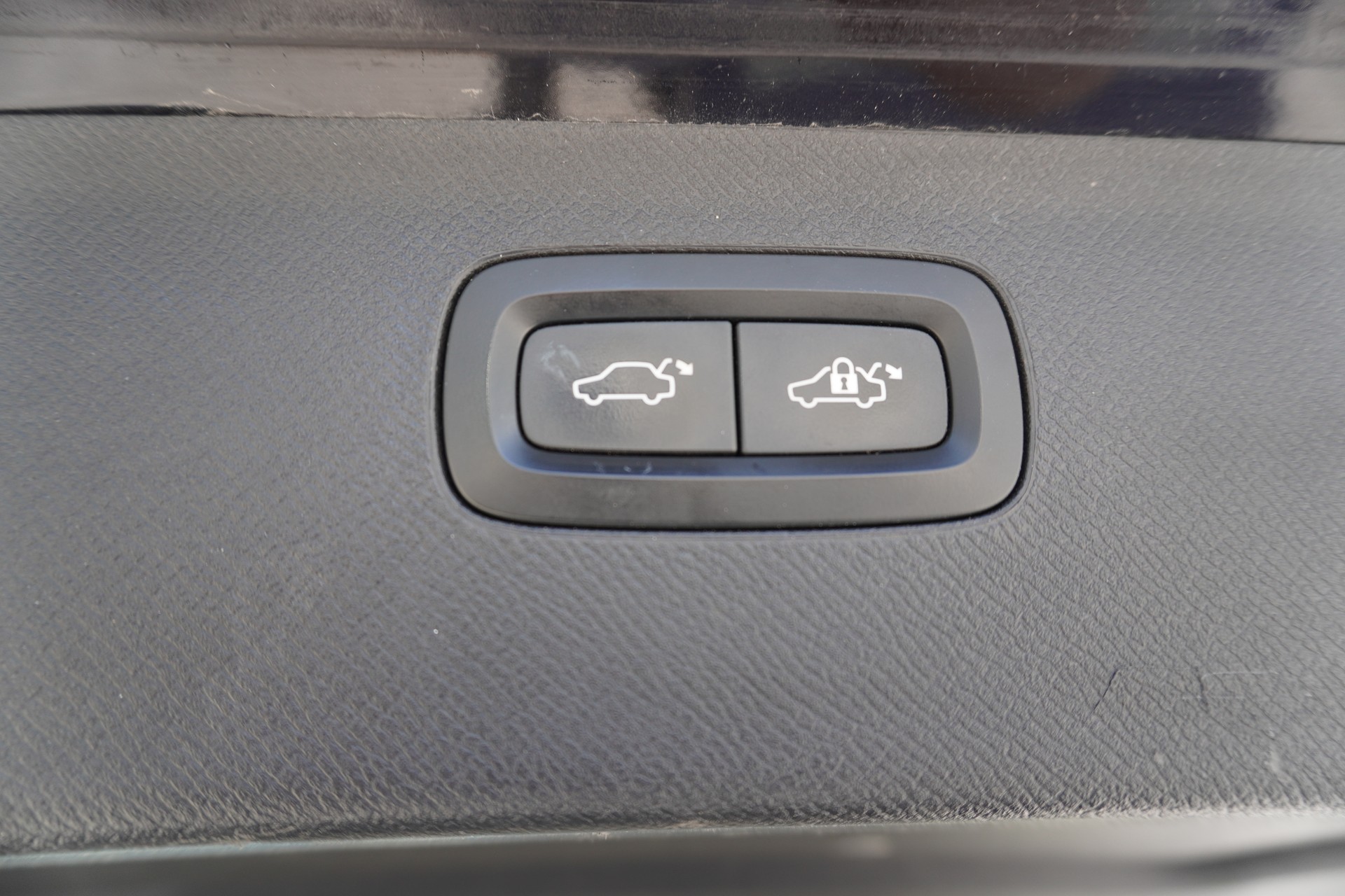 VOLVO XC90 T8 AWD Inscription Geartronic-image-21
