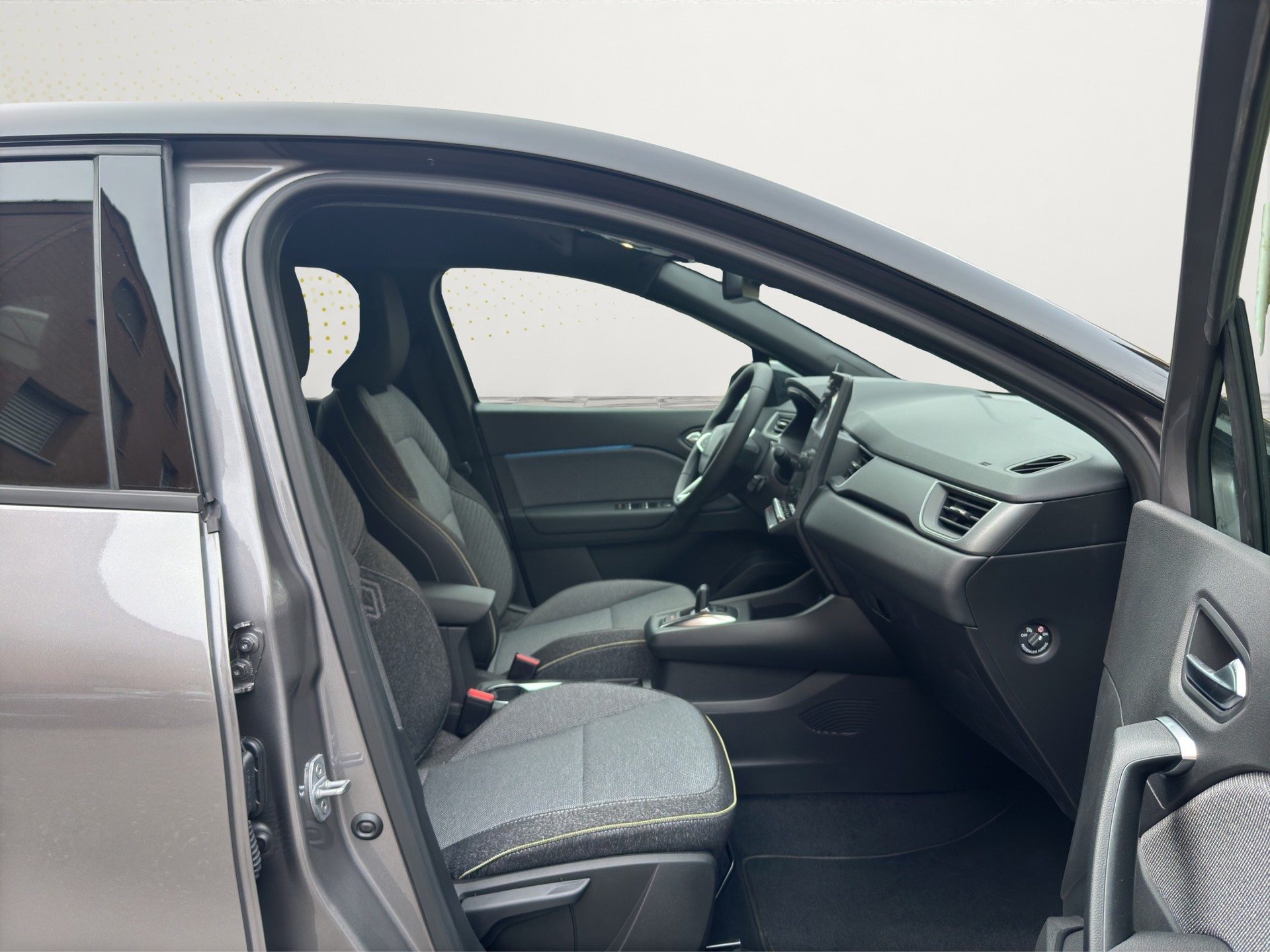 RENAULT Captur 1.8 E-Tech 160 Techno Aut.-image-13