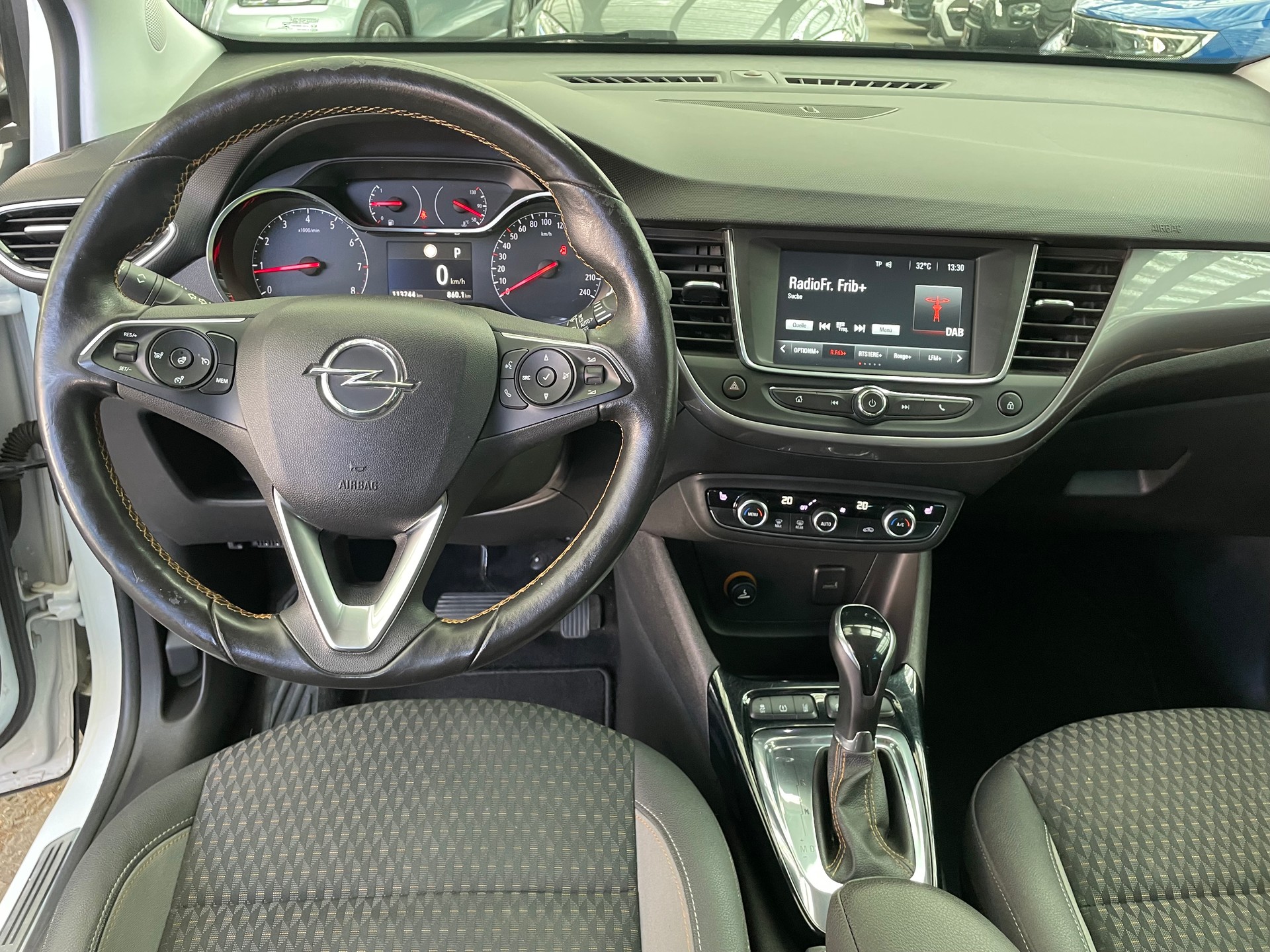OPEL Crossland X 1.2i TP Enjoy Automatik-image-9