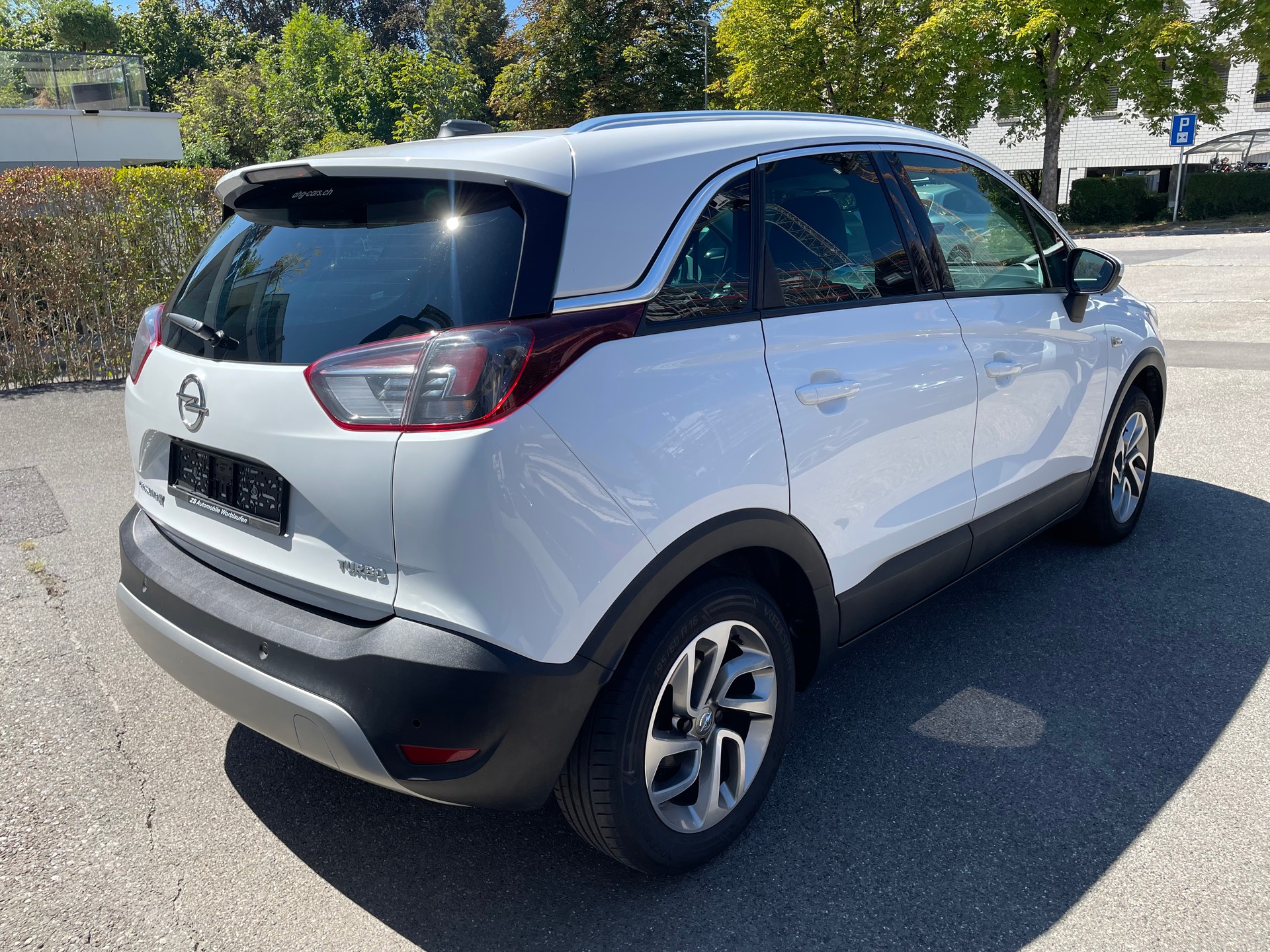 OPEL Crossland X 1.2i TP Enjoy Automatik-image-3