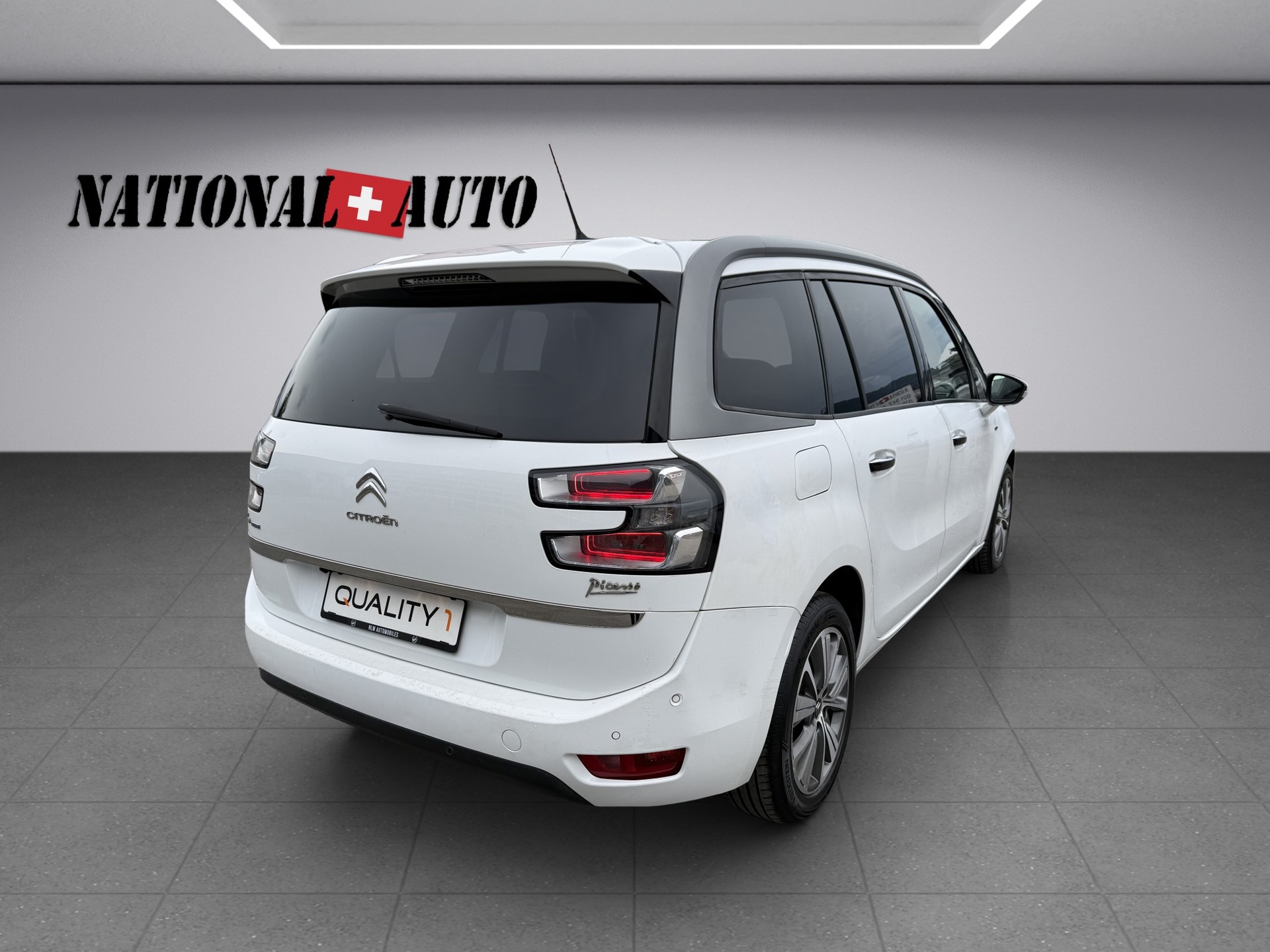 CITROEN Grand C4 Picasso 2.0 BlueHDi Exclusive Automatic-image-4